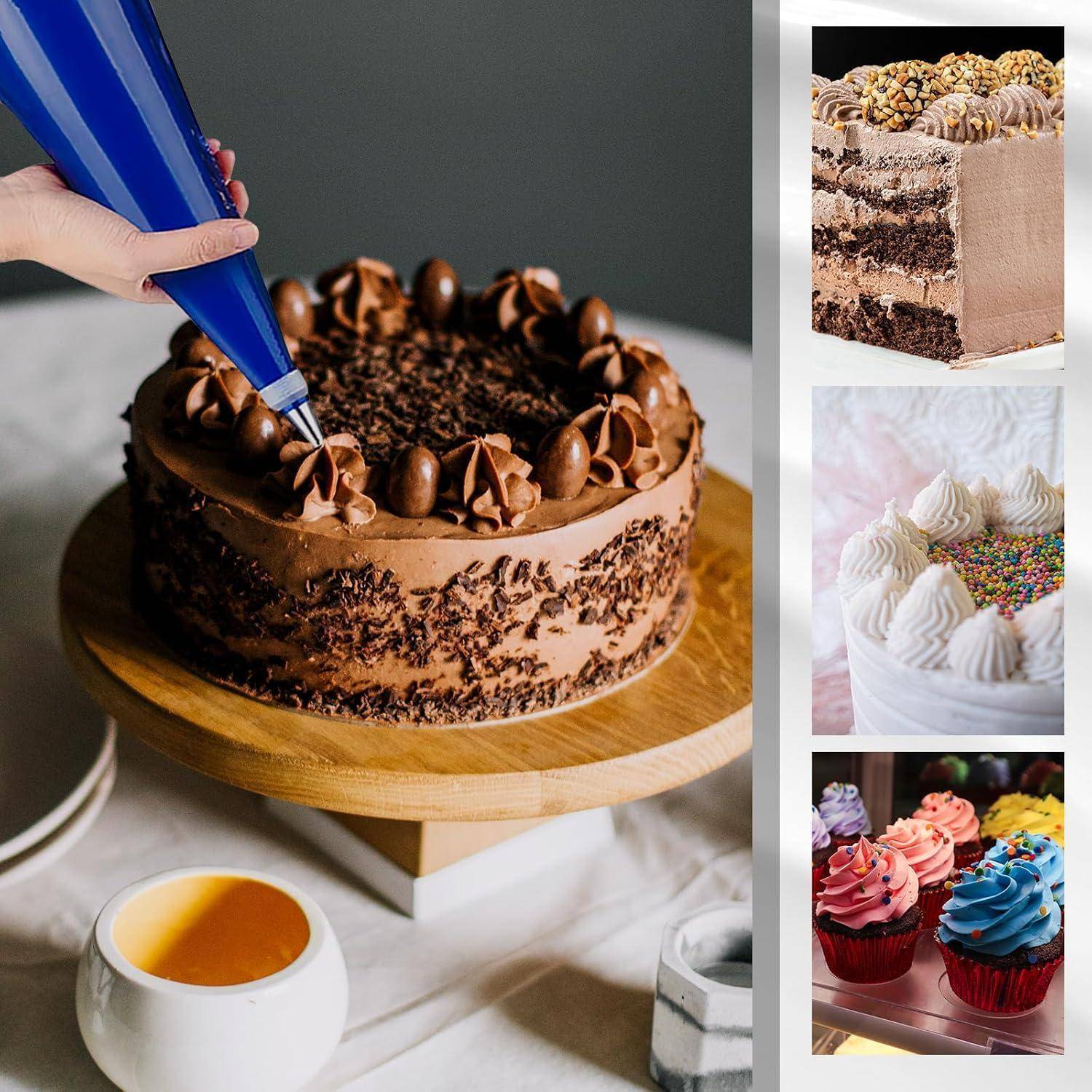 Frosteröhre wird auf eine Schokoladenschicht-Torte auf einem Ständer aufgetragen, mit Einsatzfotos von dekorierten Tortenstücken und Cupcakes.