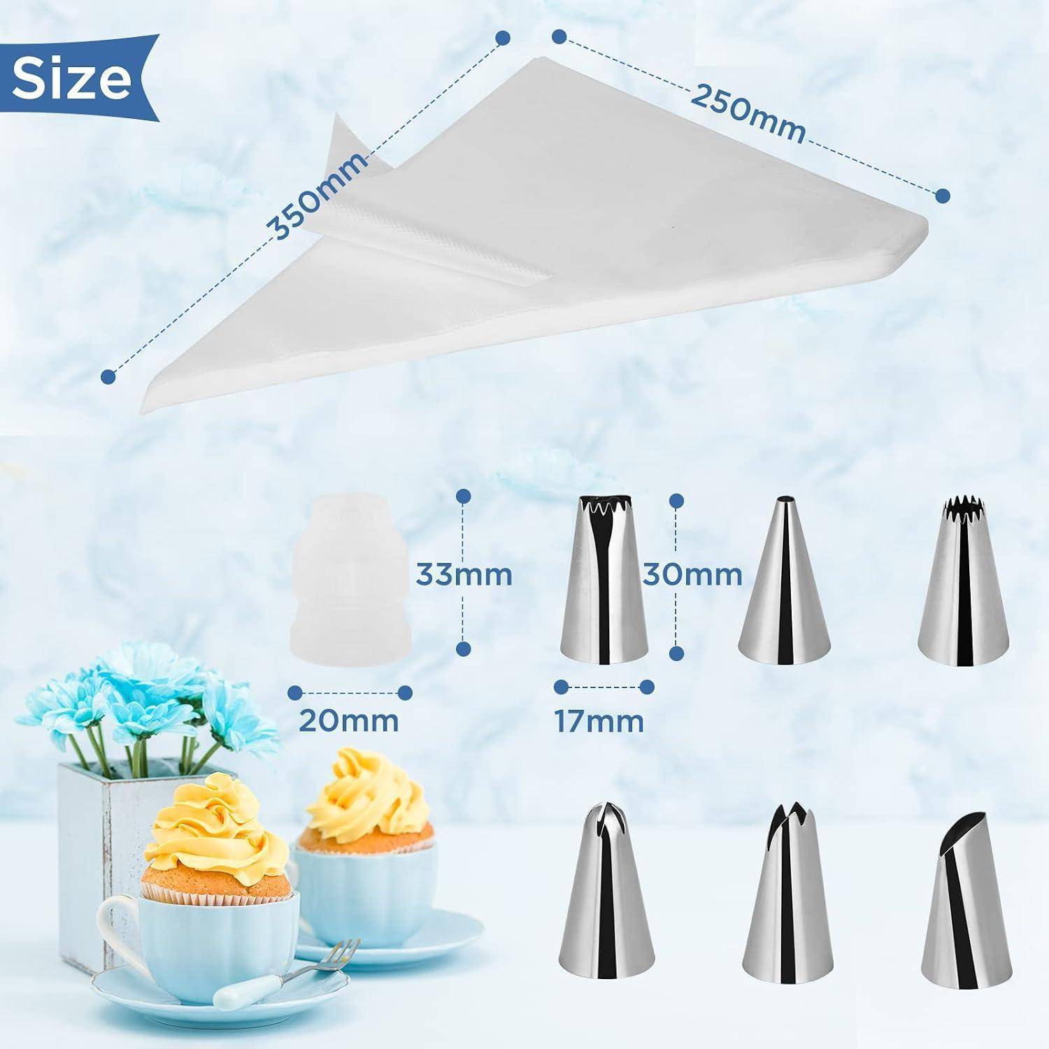 Leitfaden für Spritzbeutelgrößen beim Kuchenverzieren mit einer 350 mm x 250 mm Tasche und sieben Spritztüllen mit Größen von 20 mm, 33 mm, 17 mm und 30 mm sowie mit Zuckerguss dekorierte Cupcakes.