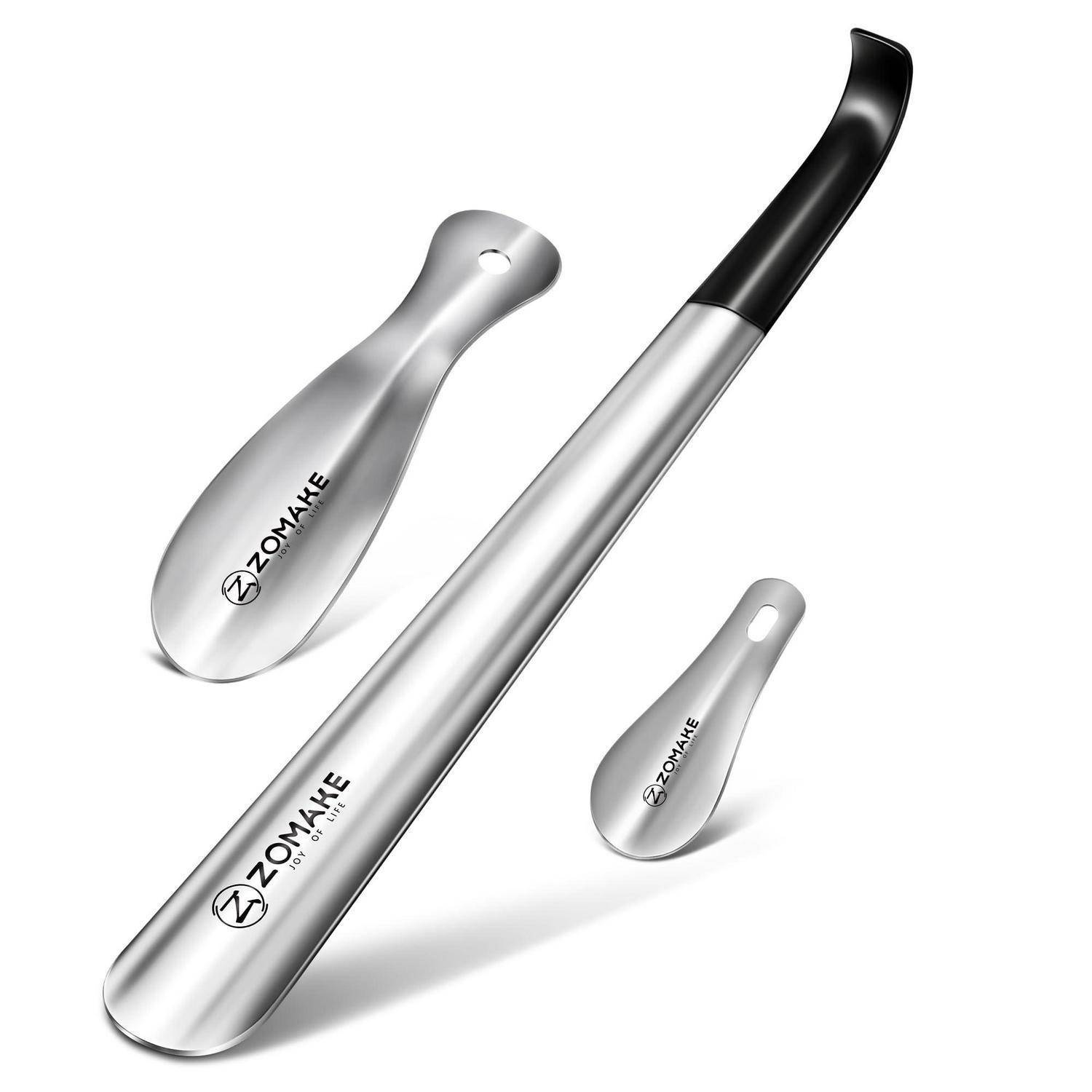 Edelstahl-Schuhlöffel-Set mit einem langen silbernen Schuhlöffel mit schwarzem Griff und zwei kleineren Schlüsselanhänger-Schuhlöffeln, Marke 