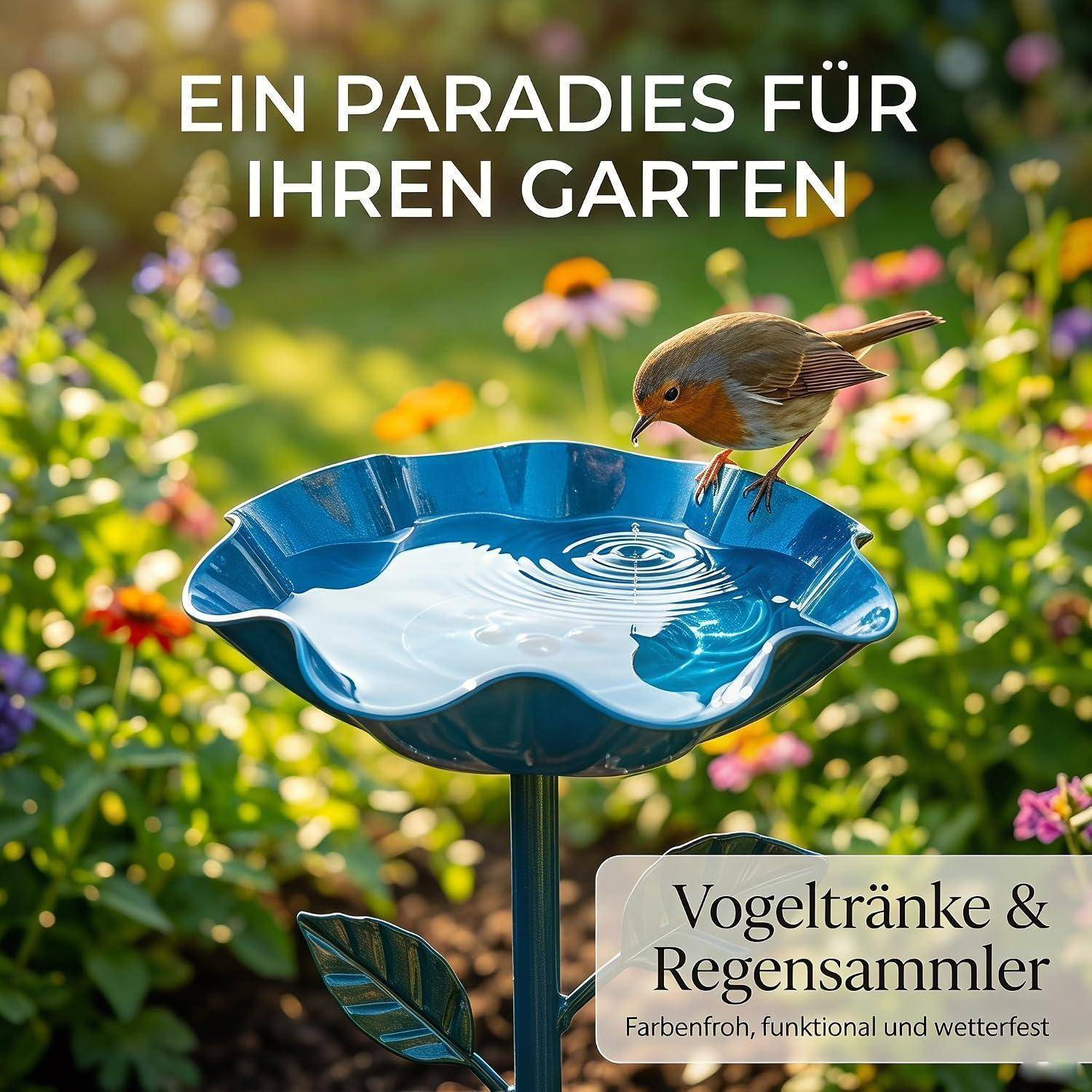 Blaues Vogelbad mit einem kleinen Vogel, der auf dem Rand sitzt, in einem Garten, mit deutschem Text: 'EIN PARADIES FÜR IHREN GARTEN' und 'Vogeltränke & Regensammler'.