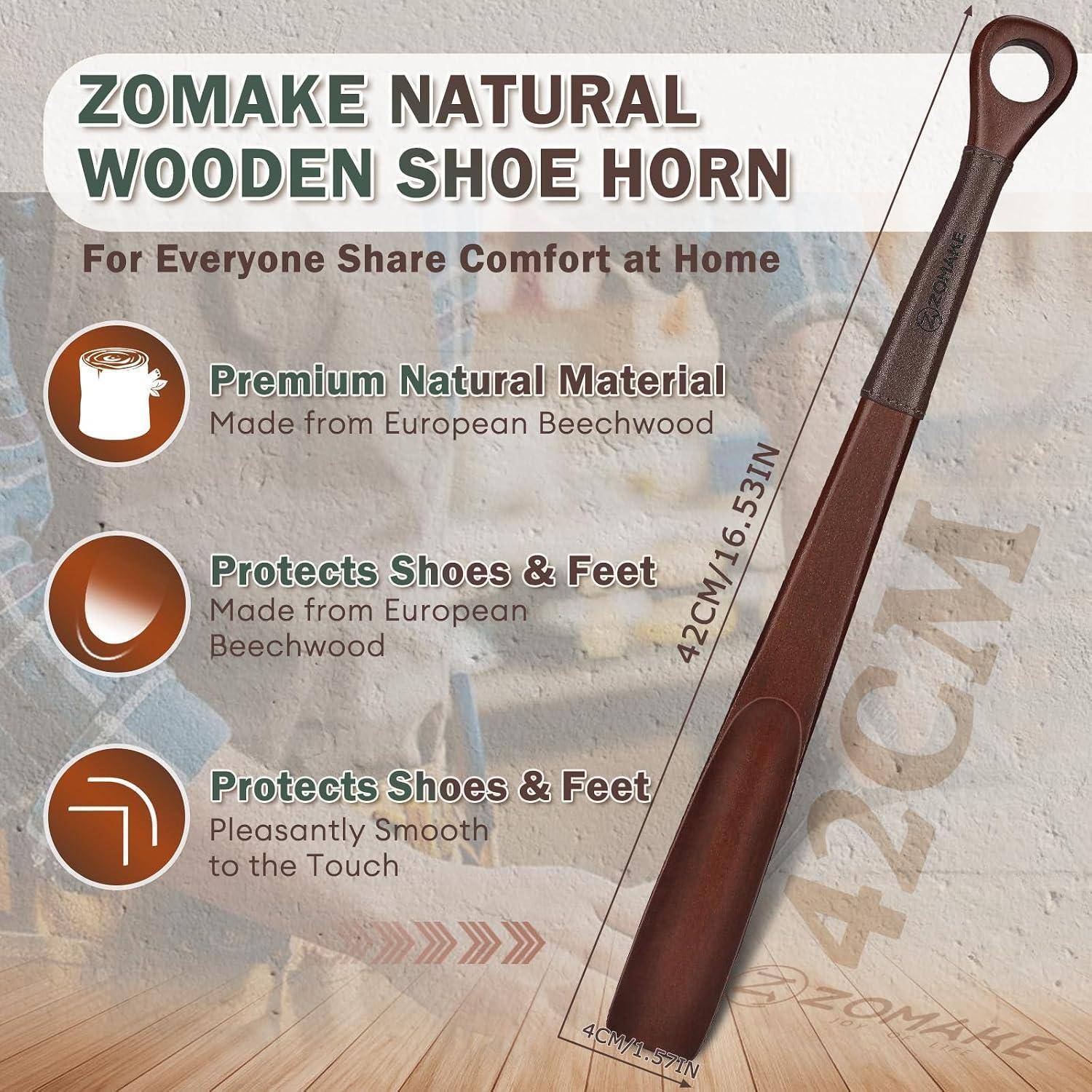 Werbegrafik für 'Zomake Natural Wooden Shoe Horn' zeigt einen langen braunen Schuhlöffel aus Holz, 42 cm/16,53 Zoll, mit Vorteilen: hochwertiges europäisches Buchenholz und glattes, schuhschonendes Design.