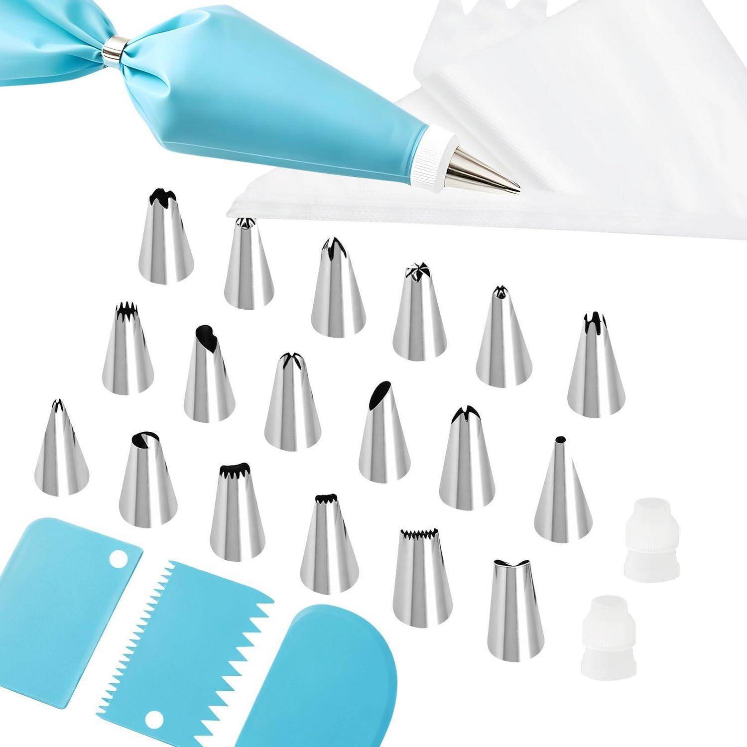 Spritzbeutel mit Metallgebäckspitzen und Kunststoffkupplungen, zeigt verschiedene Dekorationsöffnungen zum Verzieren von Kuchenguss und Frosting.