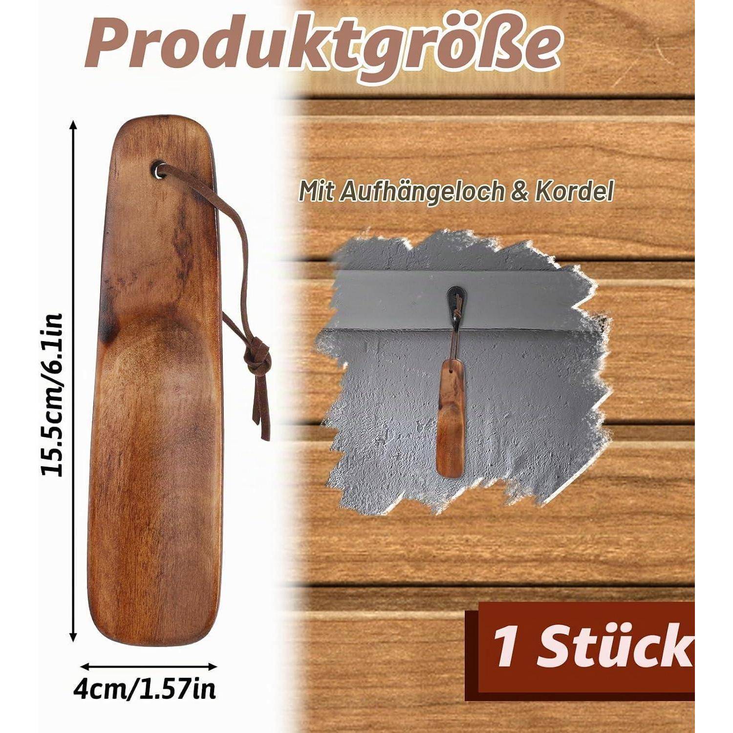 Produktgrößengrafik mit einer hölzernen Hängeplakette mit Schnur; Abmessungen 15,5 cm x 4 cm, mit Aufhängeloch und 1 Stück enthalten.
