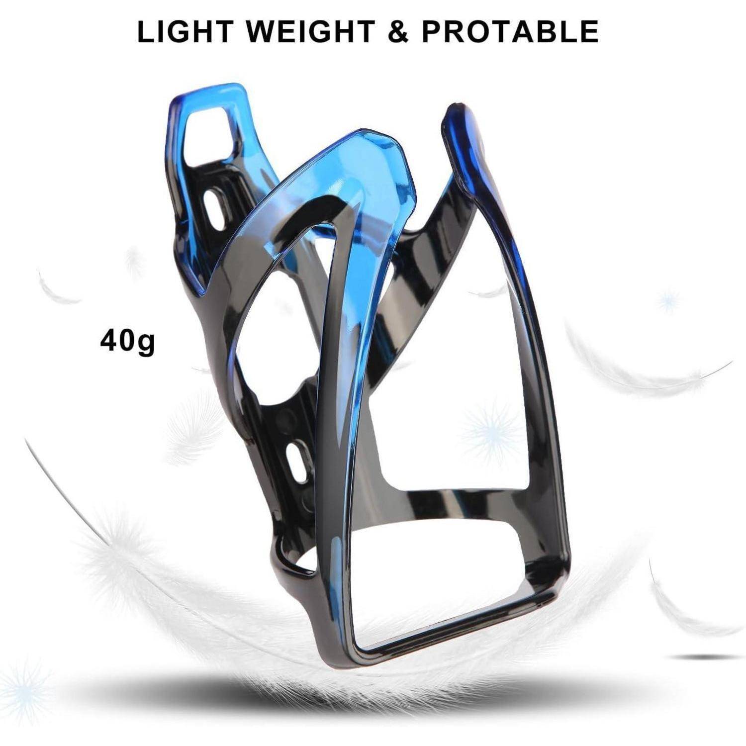 Produktbild eines leichtgewichtigen Fahrrad-Flaschenhalters mit blauem und schwarzem Rahmen, beschriftet mit „LIGHT WEIGHT & PORTABLE