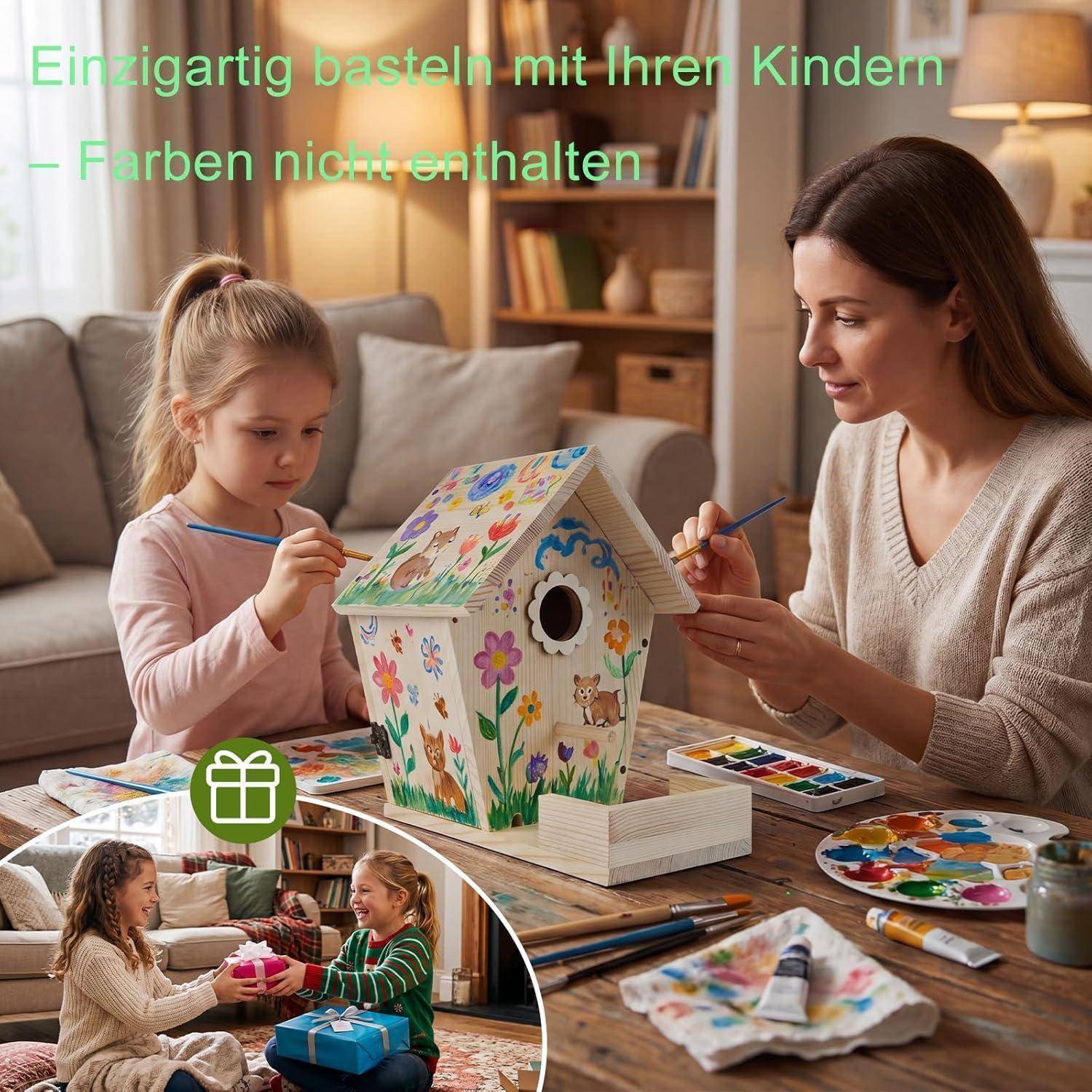 Mutter und Tochter bemalen und dekorieren ein Vogelhaus an einem Tisch, mit Kunstmaterialien und einer kleinen Einblendung, die einen Geschenkaustausch mit verpackten Geschenken zeigt.