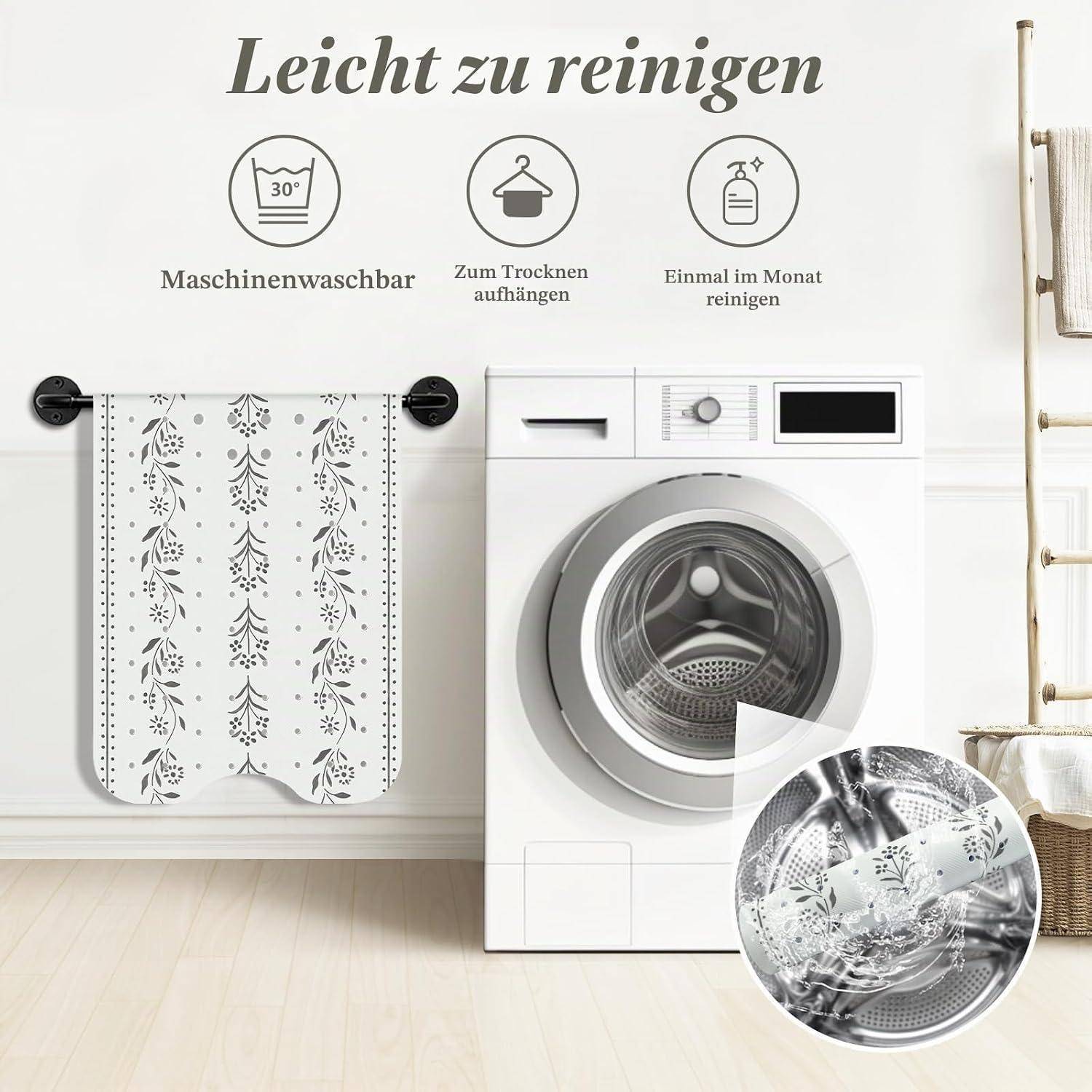 Dekorativer an der Wand montierter Wäschesack neben einer Waschmaschine, mit Text "Leicht zu reinigen"" und Pflegesymbolen: maschinenwäsche, zum Trocknen aufhängen, einmal monatlich reinigen.