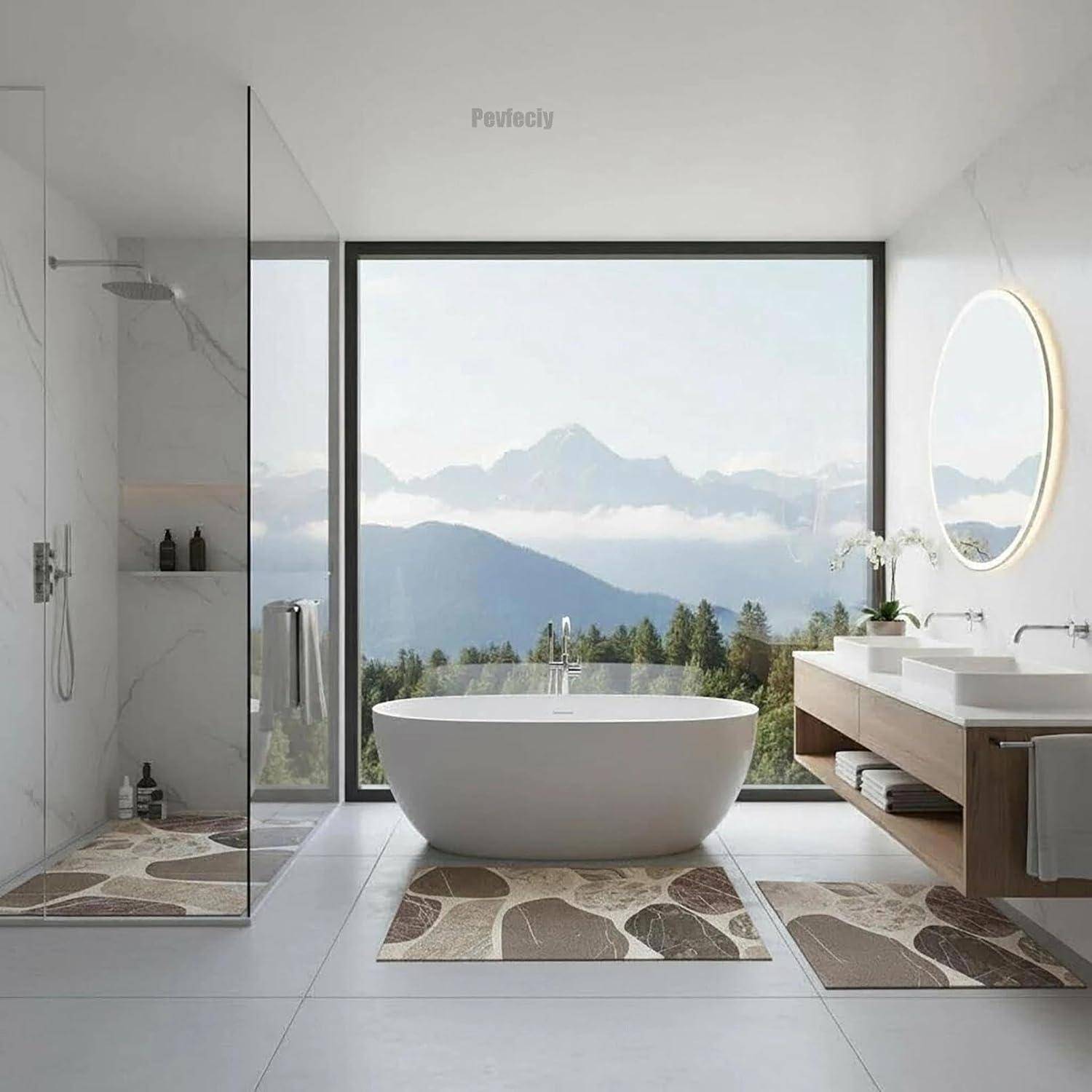 Modernes Badezimmer mit freistehender Badewanne, begehbarer Dusche und Waschtisch, zentriert auf einem großen Fenster mit Bergblick.