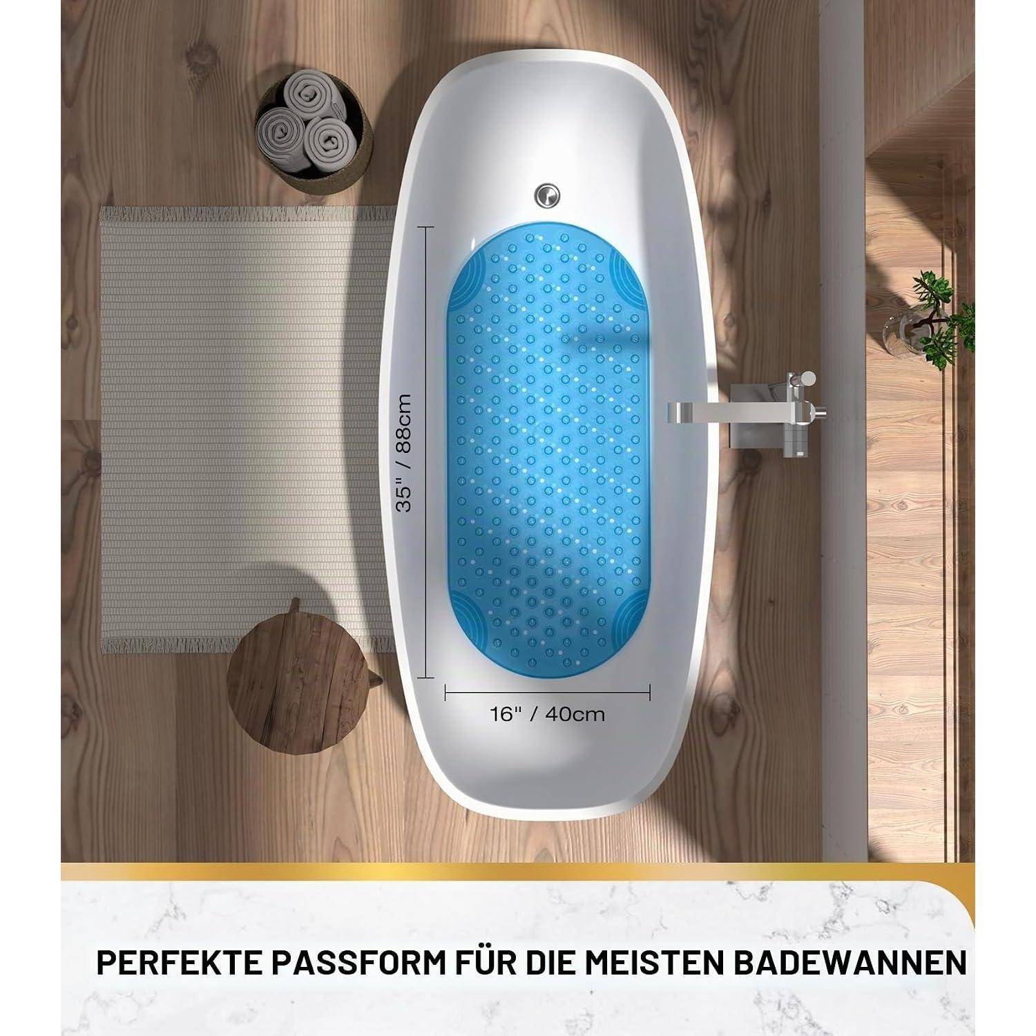 Draufsicht auf eine weiße Badewanne mit einer blauen Badewannenmatte, beschriftet mit 35,8 Zoll mal 16 Zoll, mit deutschem Text „PERFEKTE PASSFORM FÜR DIE MEISTEN BADEWANNEN