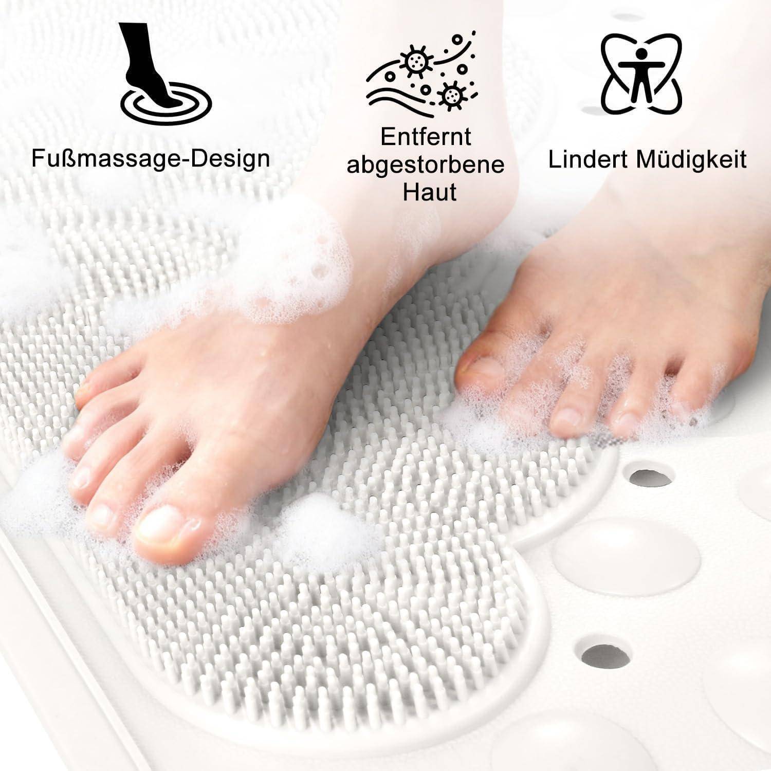 Füße, die eine strukturierte Badmatte mit Schaum massieren, mit den Bezeichnungen „Fußmassage-Design", „Entfernt abgestorbene Haut"" und „Lindert Müdigkeit"".