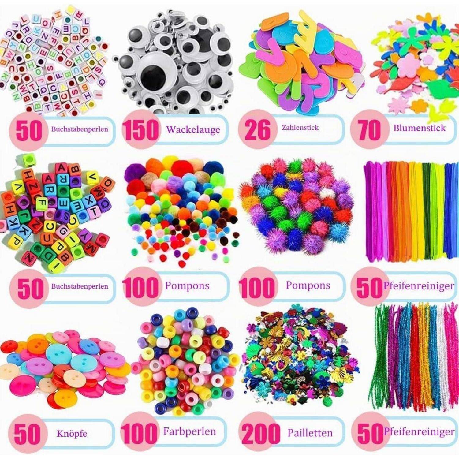 # Collage von Bastelmaterialien mit deutschen Etiketten und Mengenangaben: Buchstabenschliffe, Wackelaugen, Zahlenstäbchen, Blumenstäbchen, Knöpfe, Perlen, Pailletten, Pompons und Pfeifenputzer.