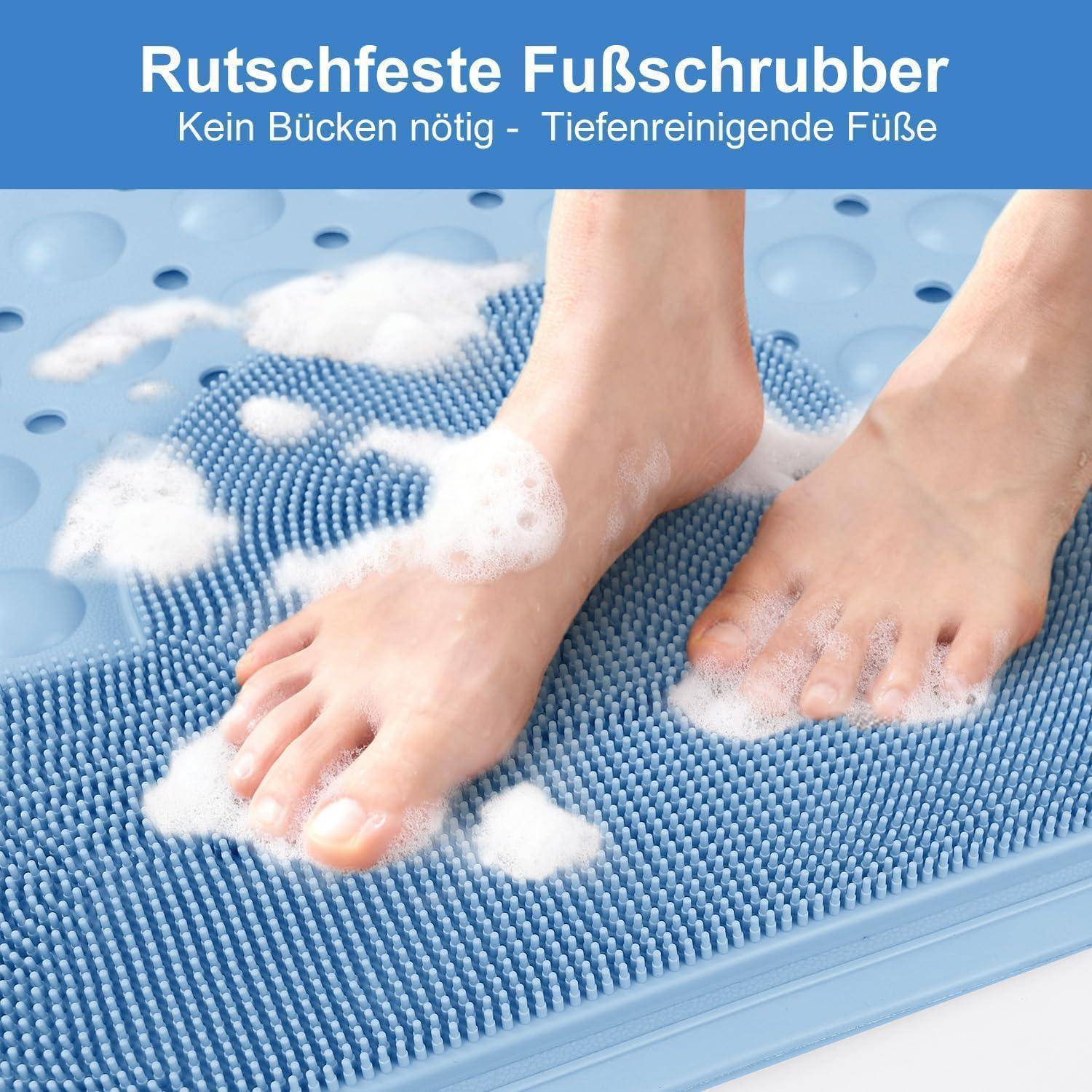 Füße stehen auf einer blauen rutschfesten Duschmatte mit Seifenschaum; deutscher Text bewirbt 