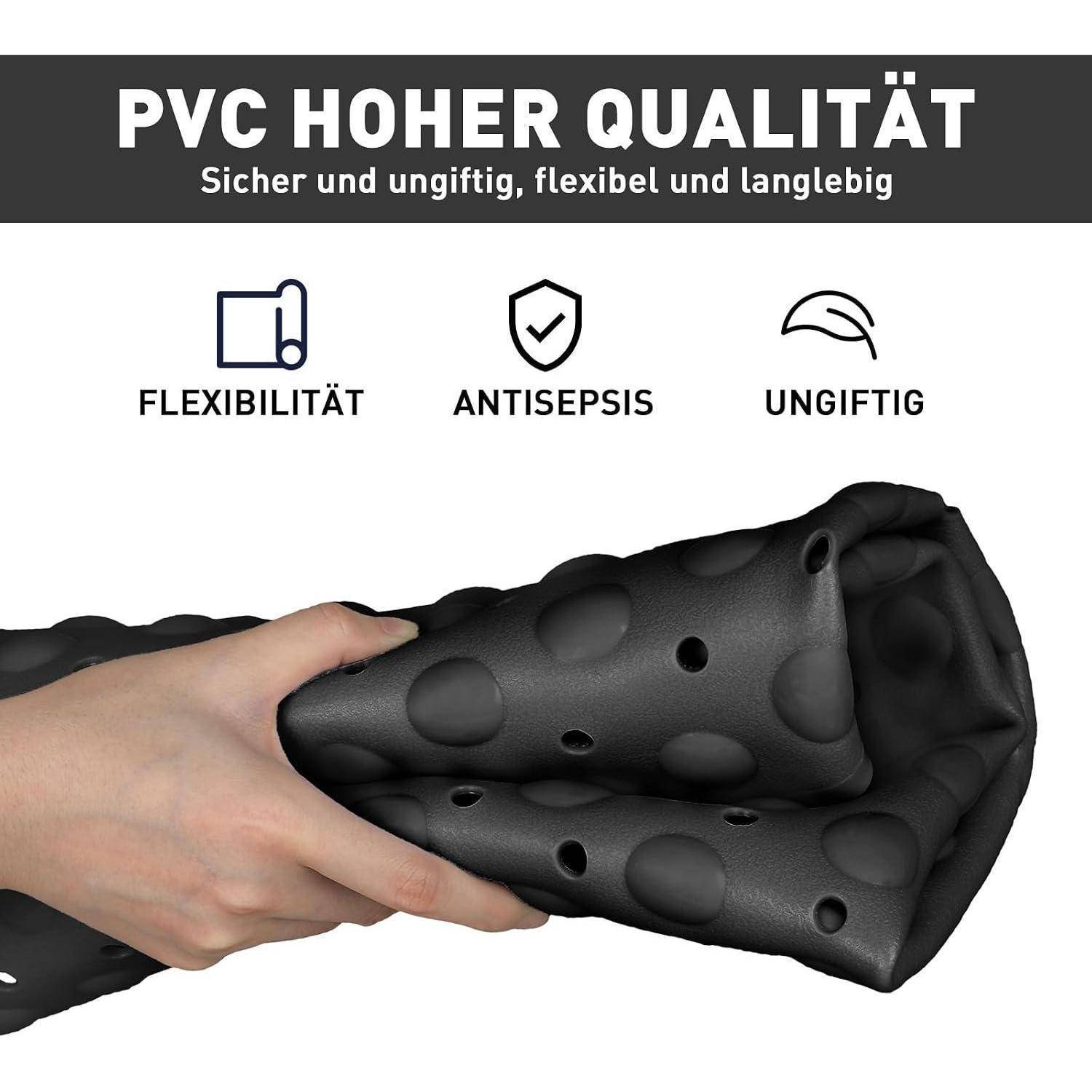 Werbebild aus schwarzem PVC-Material, das von einer Hand gehalten wird, mit der Aufschrift „PVC HOHER QUALITÄT" und Symbolen sowie Text, die Flexibilität, Antisepsis und Ungiftigkeit hervorheben.