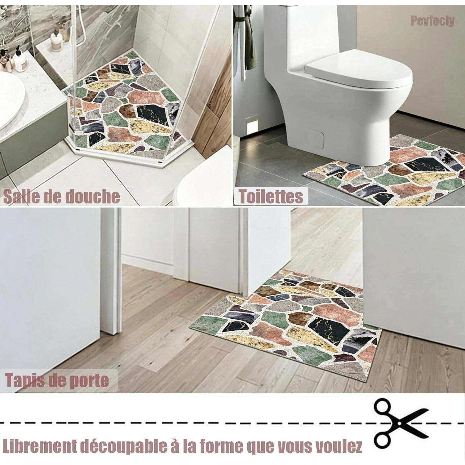 Collage zeigt eine farbenfrohe Mosaikboden-Matte für Dusche, Toilette und Türeingang, mit der Beschriftung „Frei nach Wunsch zuschneidbar