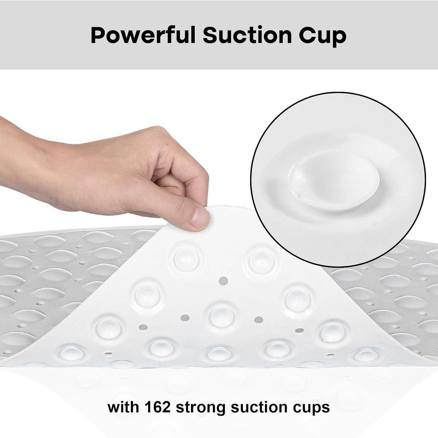 Eine Hand hebt eine weiße Matte mit der Aufschrift „Powerful Suction Cup