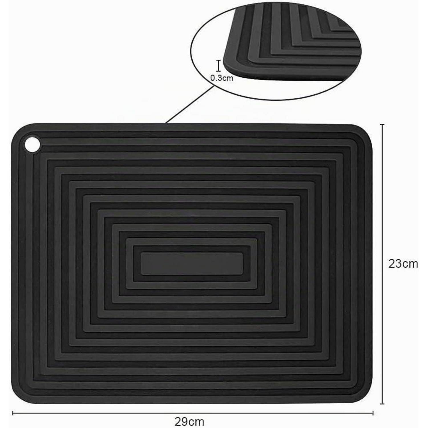 Schwarze rechteckige gerillte Matte mit Aufhängeloch, gezeigt mit Abmessungen von 29 cm x 23 cm und 0,3 cm Dicke.
