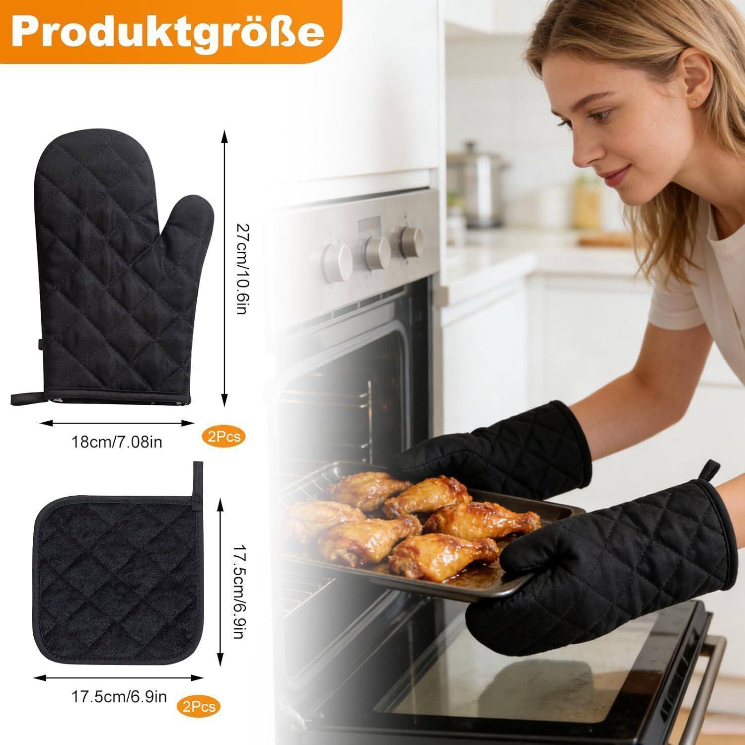 Produktgrößengrafik für schwarze Ofenhandschuhe, die zwei Handschuhe mit den Maßen 27 cm x 18 cm und 17,5 cm x 17,5 cm zeigt, zusammen mit einer Frau, die Lebensmittel aus einem Ofen nimmt.
