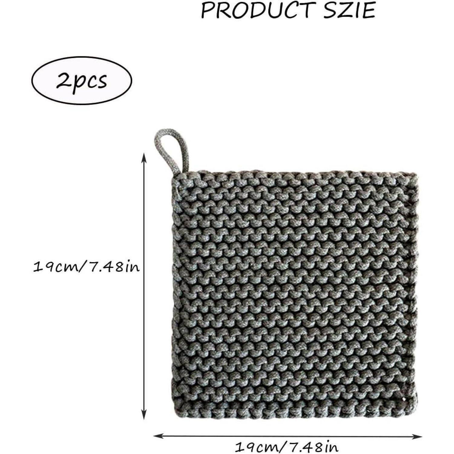 Produktgrößendiagramm mit 2 gestrickten quadratischen Taschen, jeweils 19 cm x 19 cm (7,48 Zoll), mit einer kleinen Schlaufenhandhabe.
