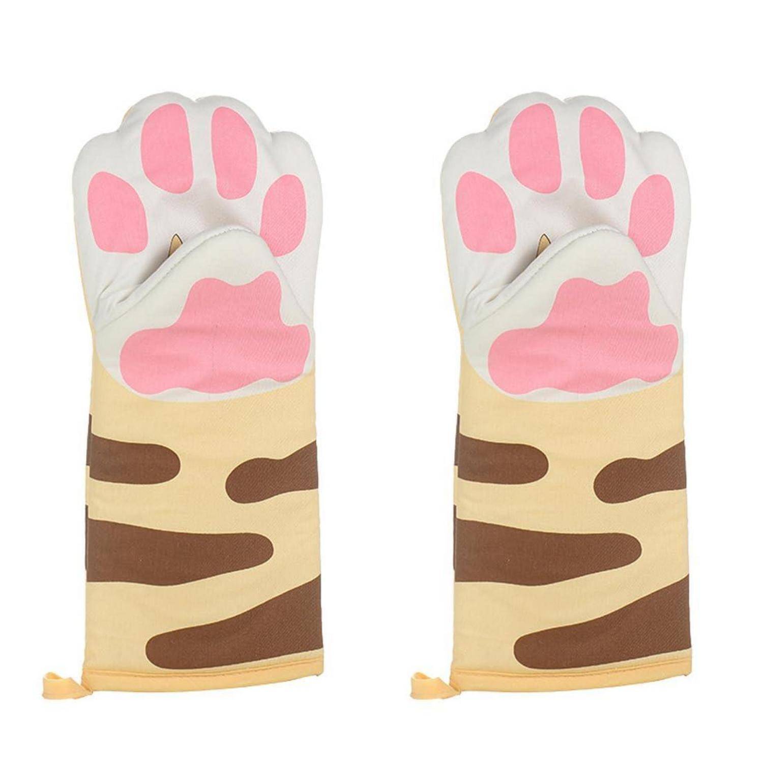 Paar Katzenpfoten-Ofenhandschuhe, beige mit braunen Streifen und rosa Pfotenballen, nebeneinander auf weißem Hintergrund dargestellt.