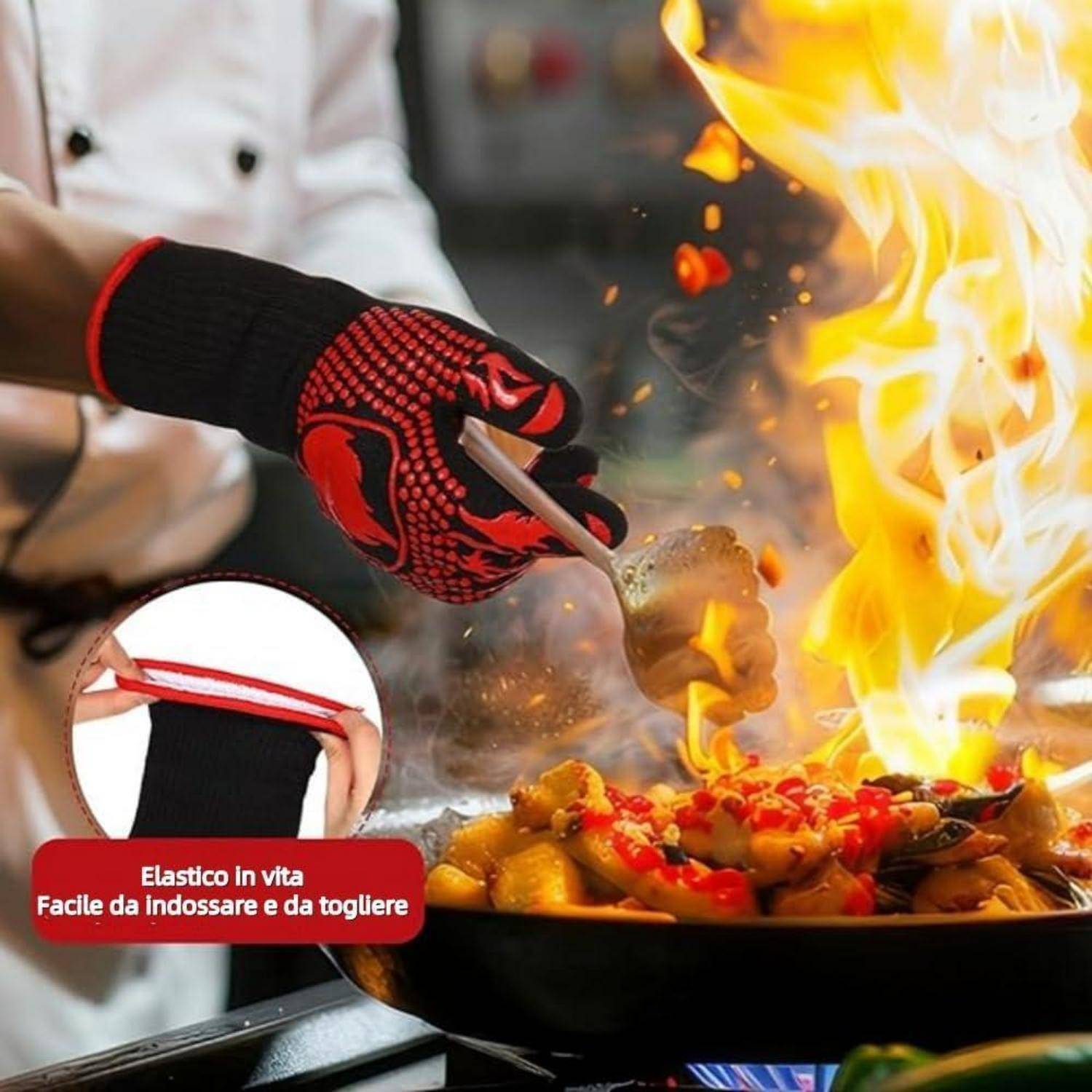 Koch mit Handschuh rührt Essen in einer flammenden Pfanne um; Einsatz zeigt eine dehnbare Manschette mit italienischem Text „Elastico in vita, Facile da Indossare e da togliere