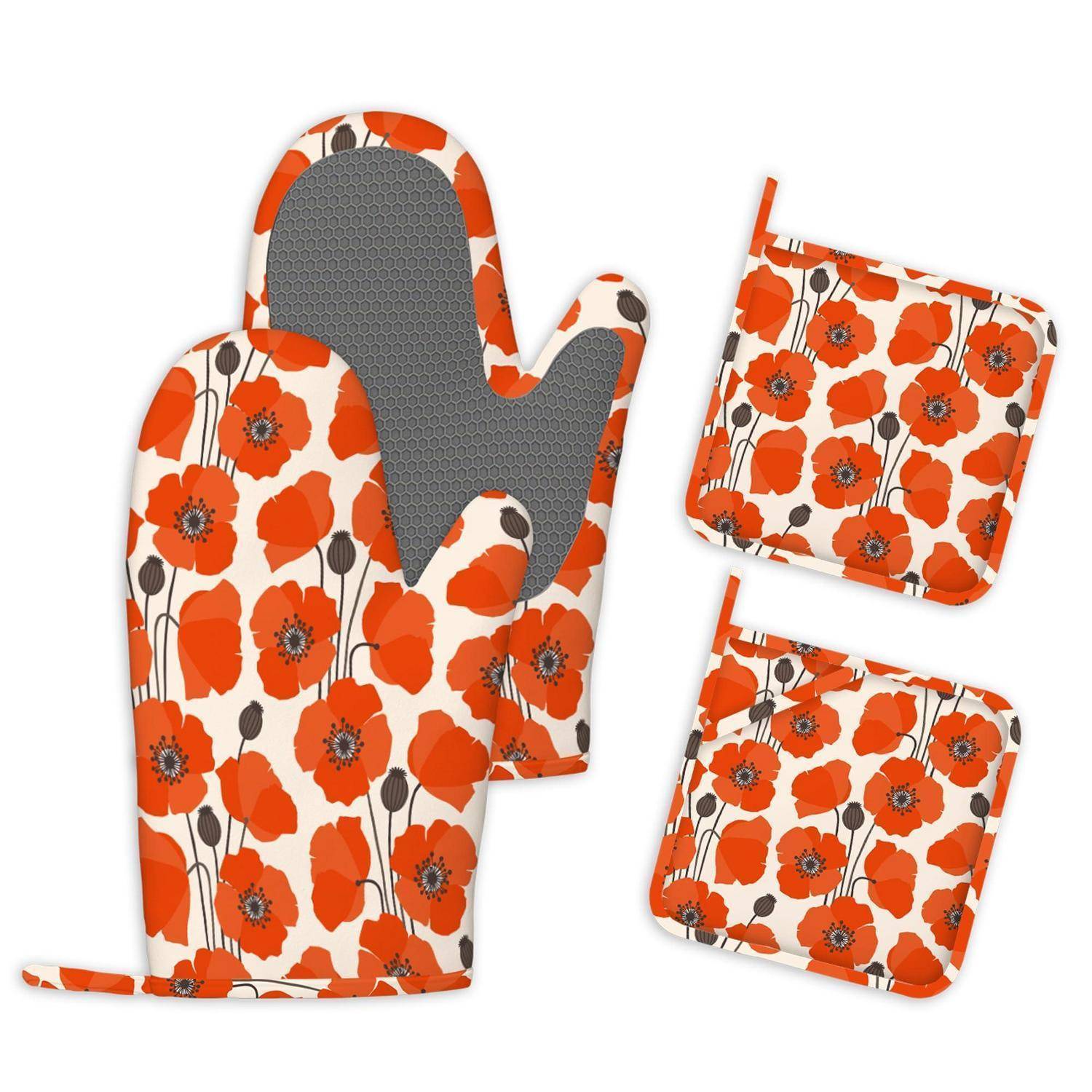 Satz von orangefarbenen Küchentextilien mit Blumenmuster: ein Ofenhandschuh, eine Topflappen und ein quadratisches Untersetzer mit passendem Mohnblüten-Druck auf weißem Hintergrund.