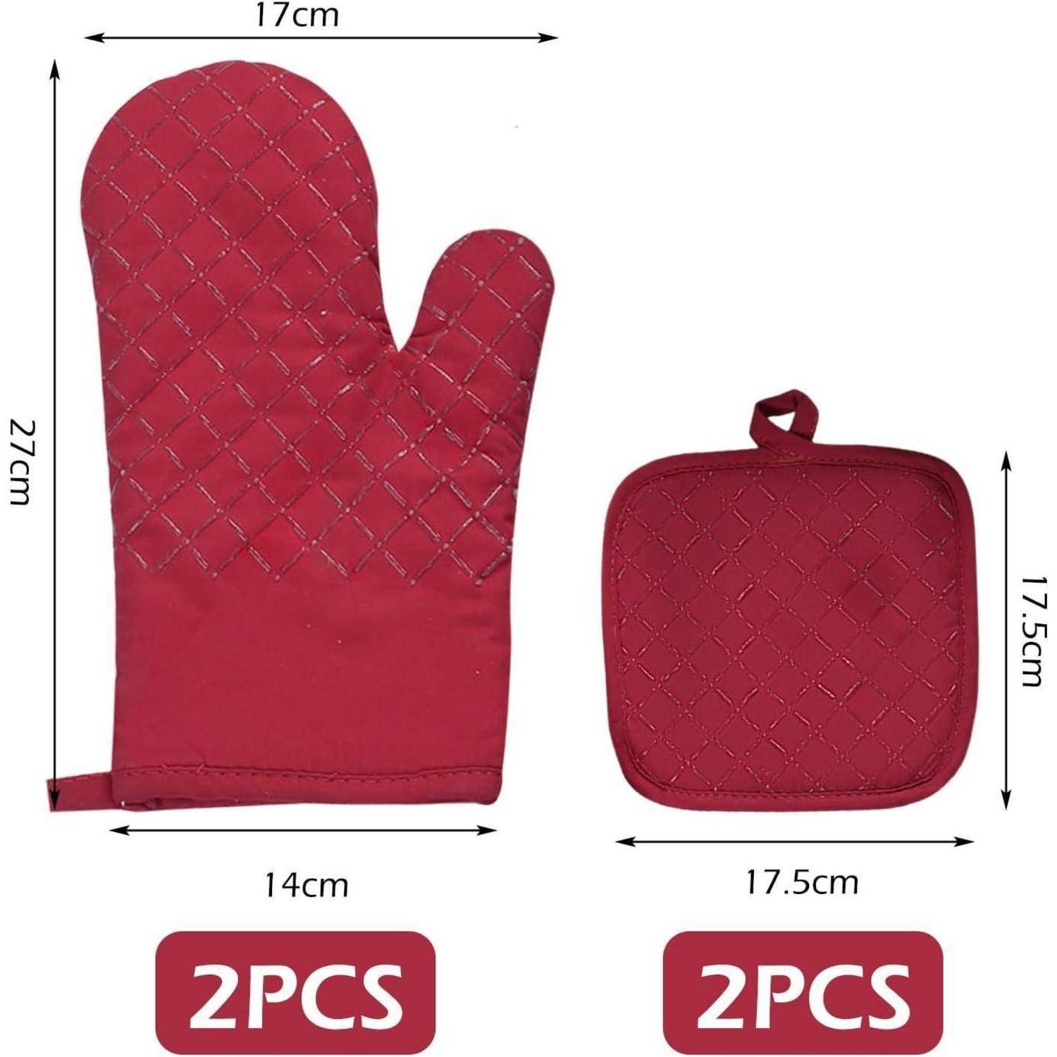 Rote gesteppte Ofenhandschuhe und passendes Topflappen-Set, jeweils mit der Bezeichnung 