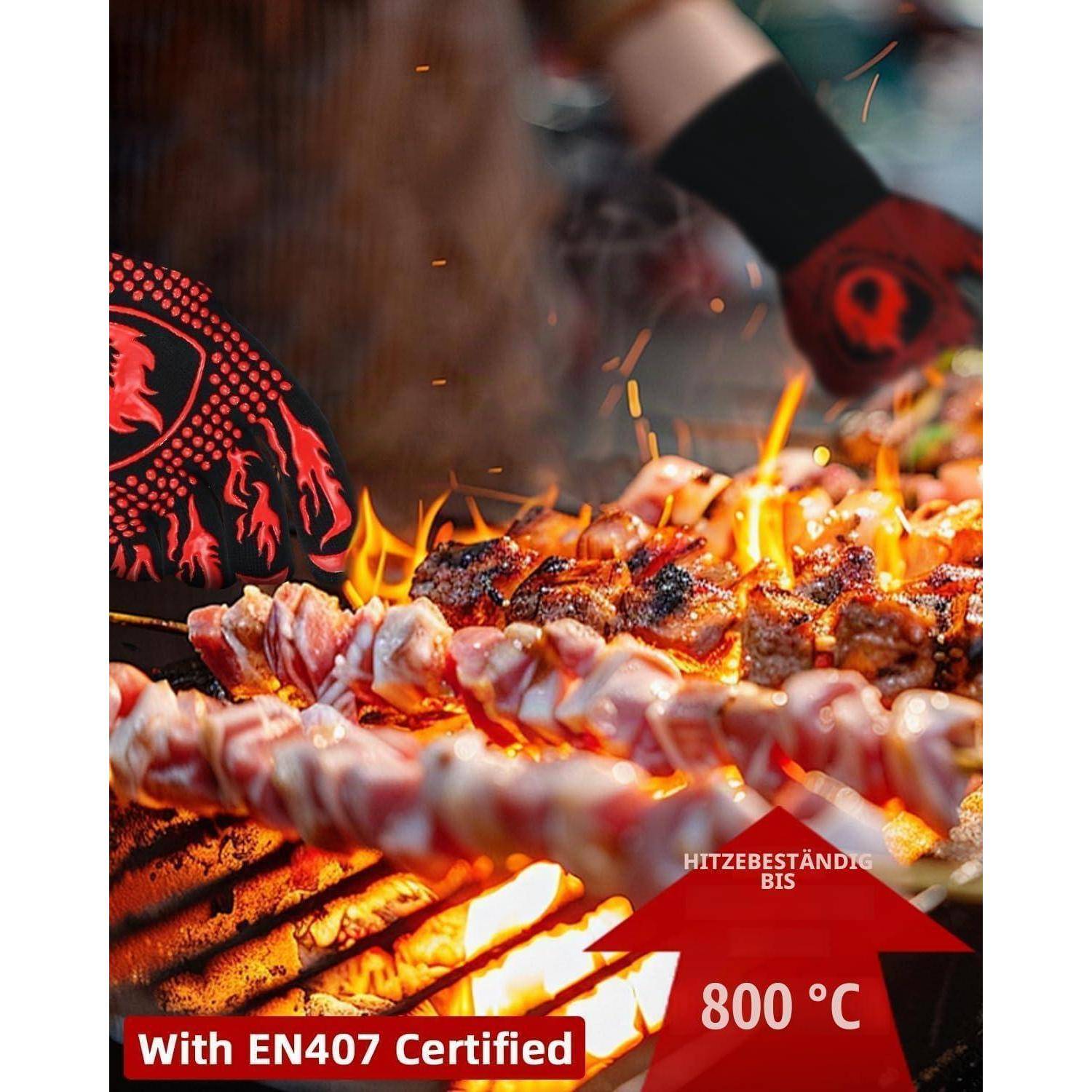 Nahaufnahme von Fleisch, das über intensiven Flammen grillt, mit dem Text „Mit EN407-Zertifizierung