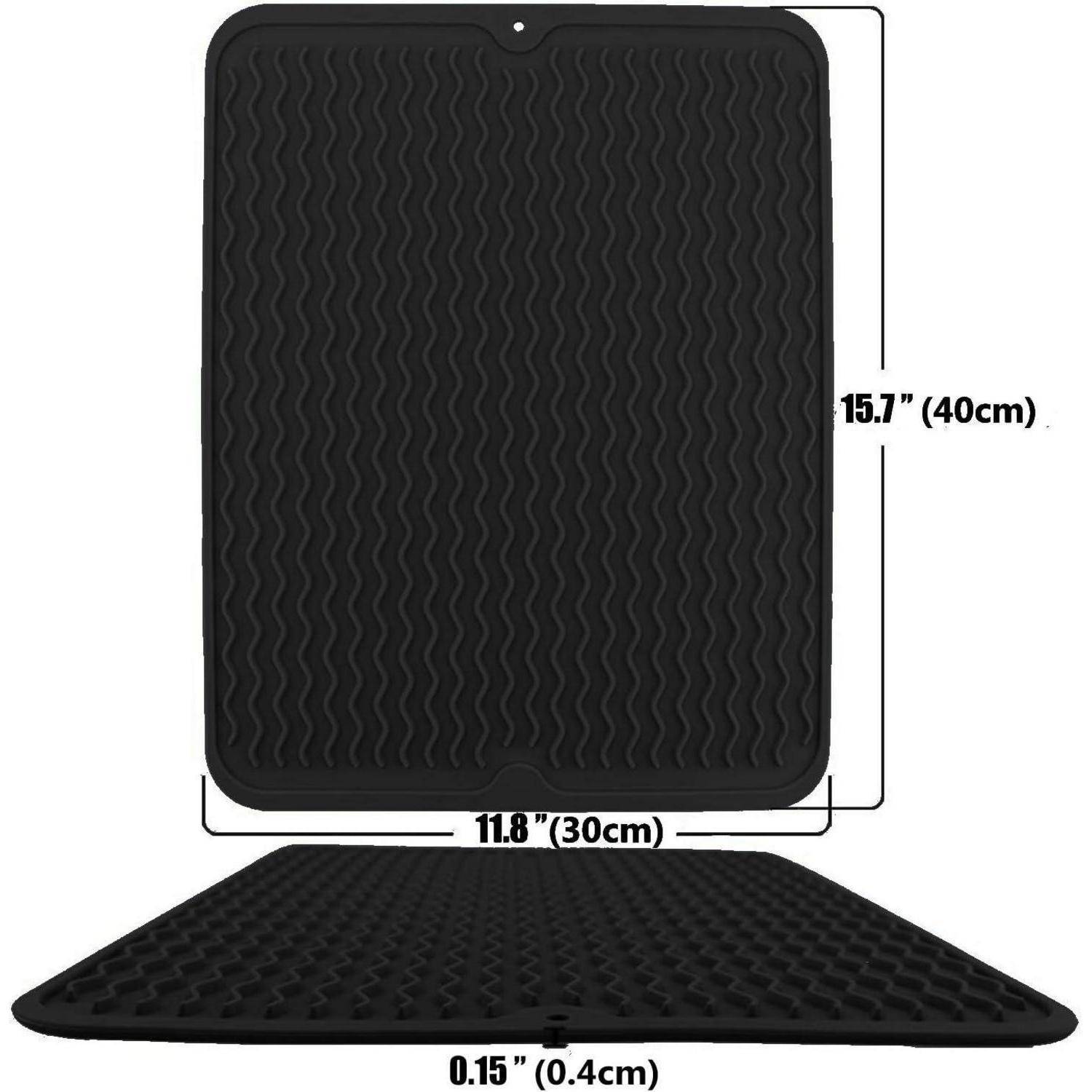 Schwarze strukturierte rechteckige Matte mit Vorder- und Seitenansicht, gekennzeichnet mit 15,7 x 11,8 Zoll und 0,15 Zoll dick.