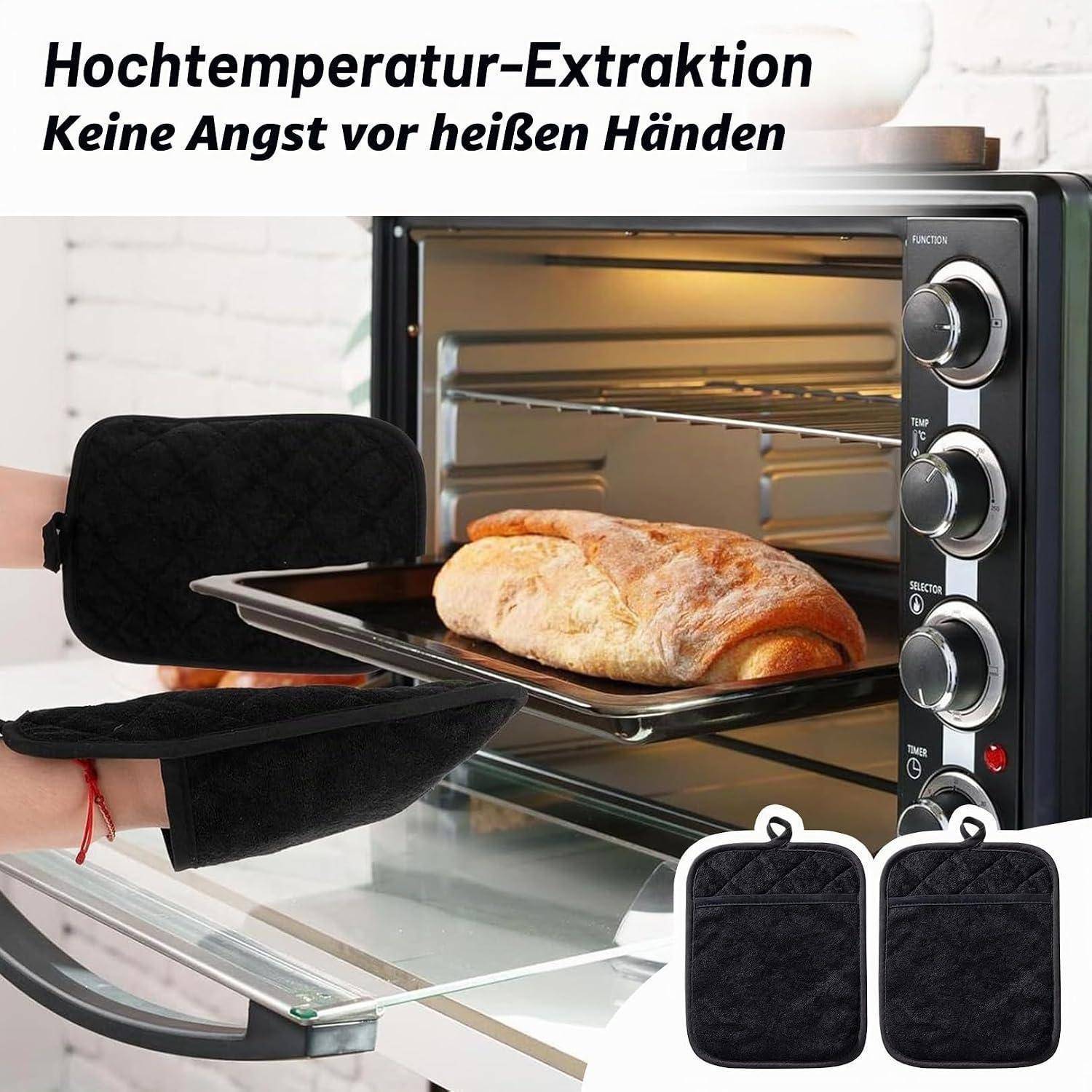 Ofenhandschuhe und Topflappen entfernen einen Laib Brot aus einem Arbeitsplattenofen; deutscher Text sagt „Hochtemperatur-Extraktion