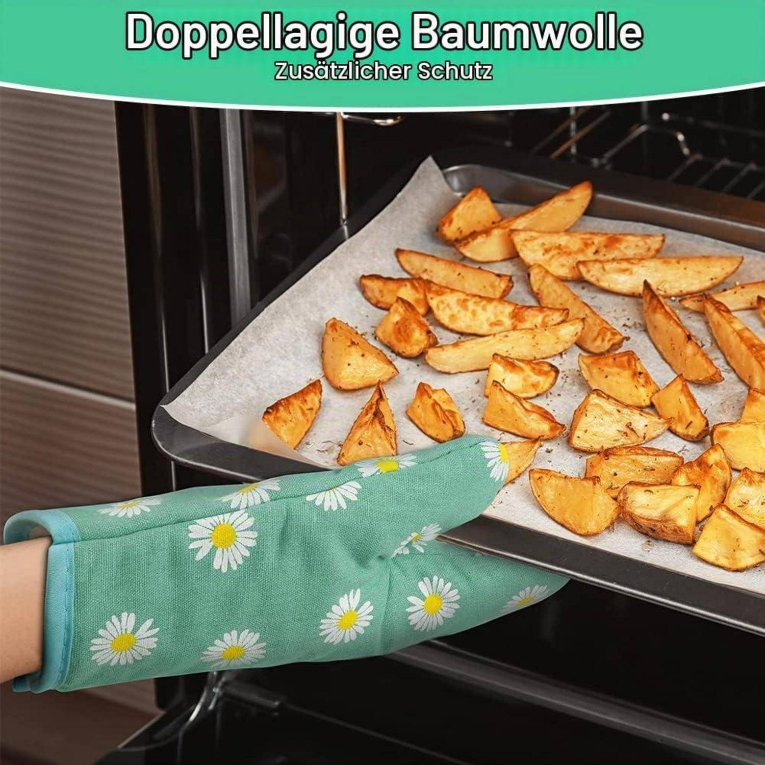 Ofenhandschuh mit Gänseblümchenmuster, der eine Hand schützt, während ein heißes Tablett mit gerösteten Kartoffelecken herausgenommen wird; der Text lautet „Doppellagige Baumwolle