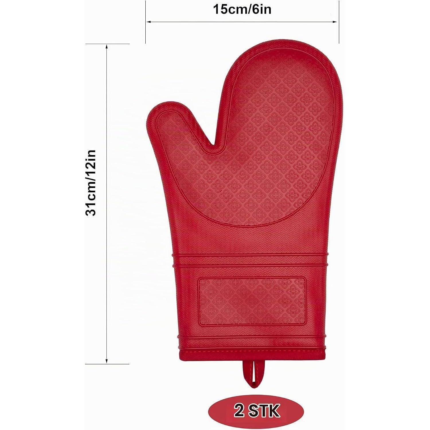 Rote Ofenhandschuh von vorne gezeigt mit Abmessungen 31 cm hoch und 15 cm breit, beschriftet mit 