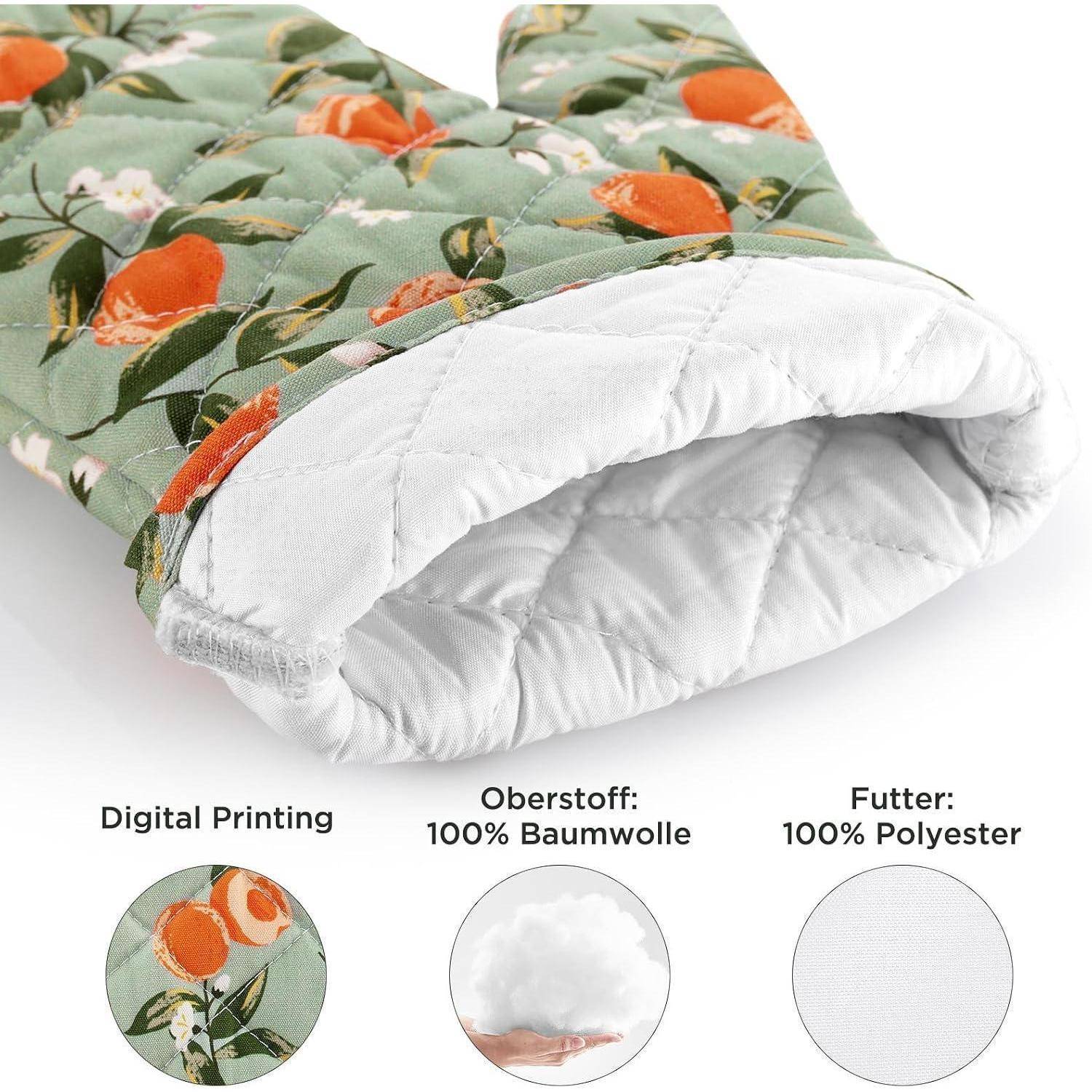 Gesteppter Ofenhandschuh mit digitalem Blumendruck; Etiketten zeigen Außenstoff 100% Baumwolle und Futter 100% Polyester.