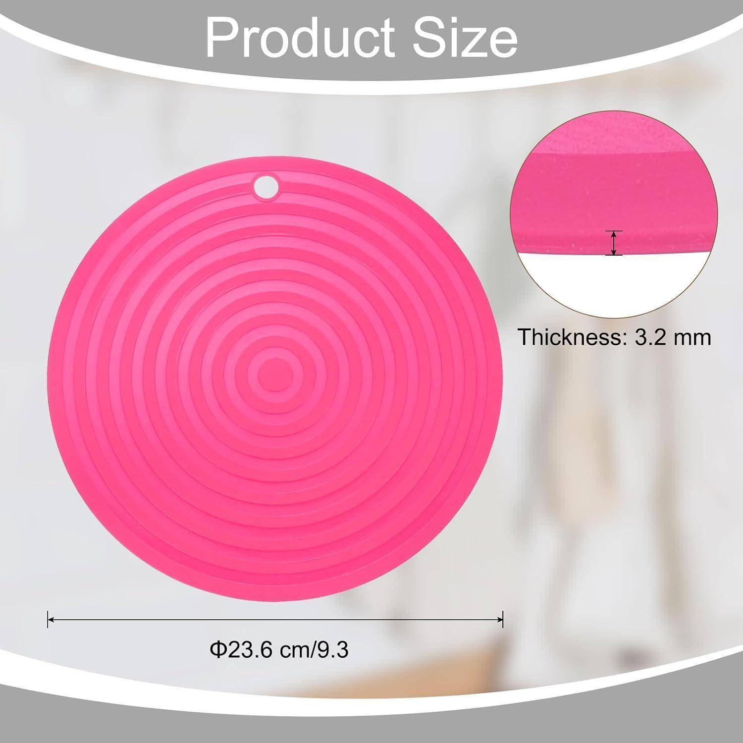 Produktgrößendiagramm einer rosa runden Matte mit Aufhängeloch, mit einem Durchmesser von 23,6 cm (9,3 Zoll) und einer Dicke von 3,2 mm.