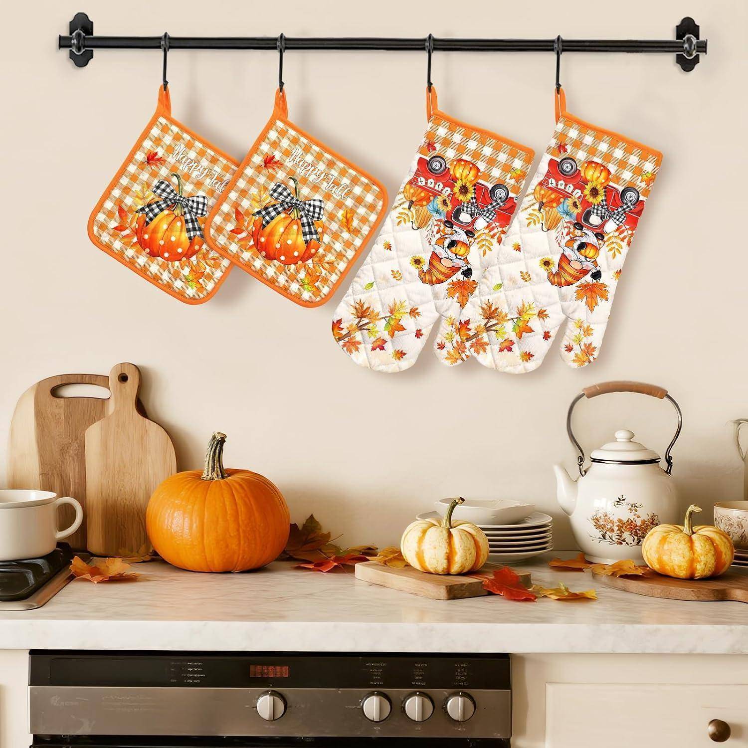 Ofenhandschuh und Topflappen 4er-Set Baumwolle Herbst Wichtel