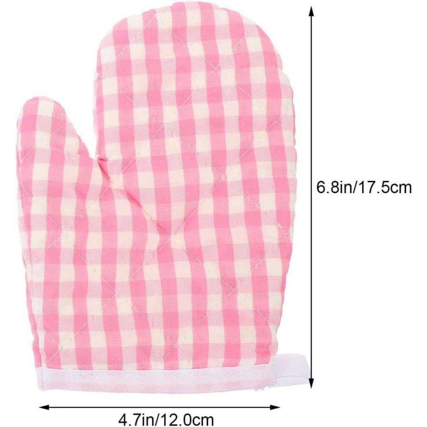 Rosa Gingham-Ofenhandschuh mit den Abmessungen 6,8 Zoll/17,5 cm Höhe und 4,7 Zoll/12,0 cm Breite.