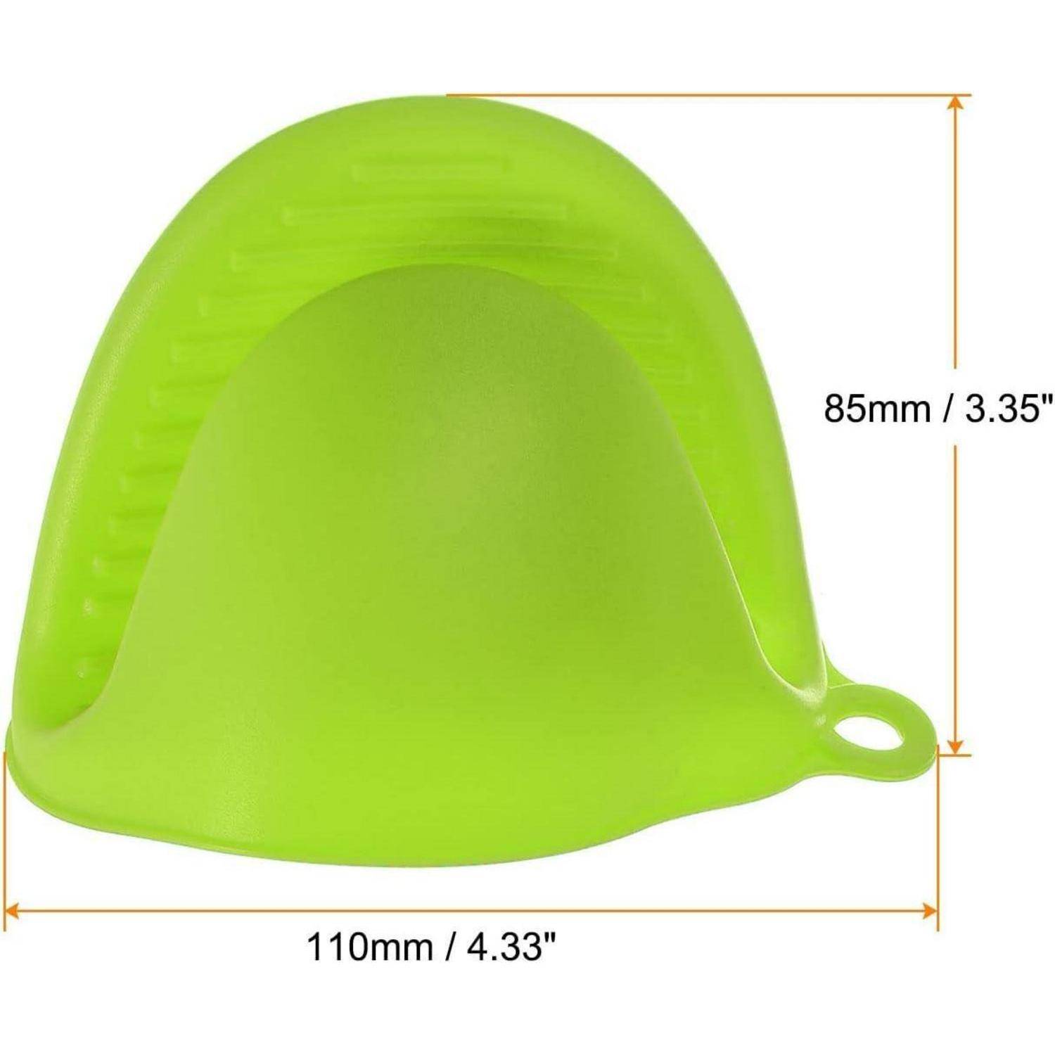 Grüner Kunststoff-Silikondeckel mit Griff, gezeigt mit Abmessungen von 110 mm Breite und 85 mm Höhe.