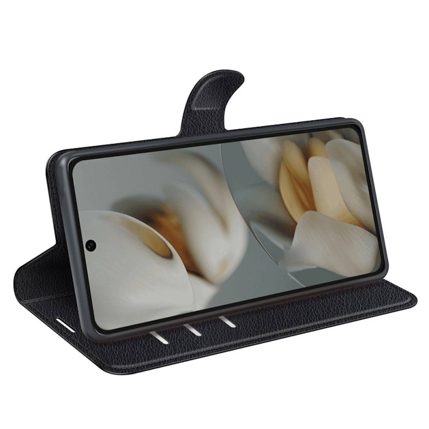 Smartphone in einem schwarzen Folio-Ständer-Case, horizontal dargestellt und zeigt ein Blumenbild auf dem Bildschirm.