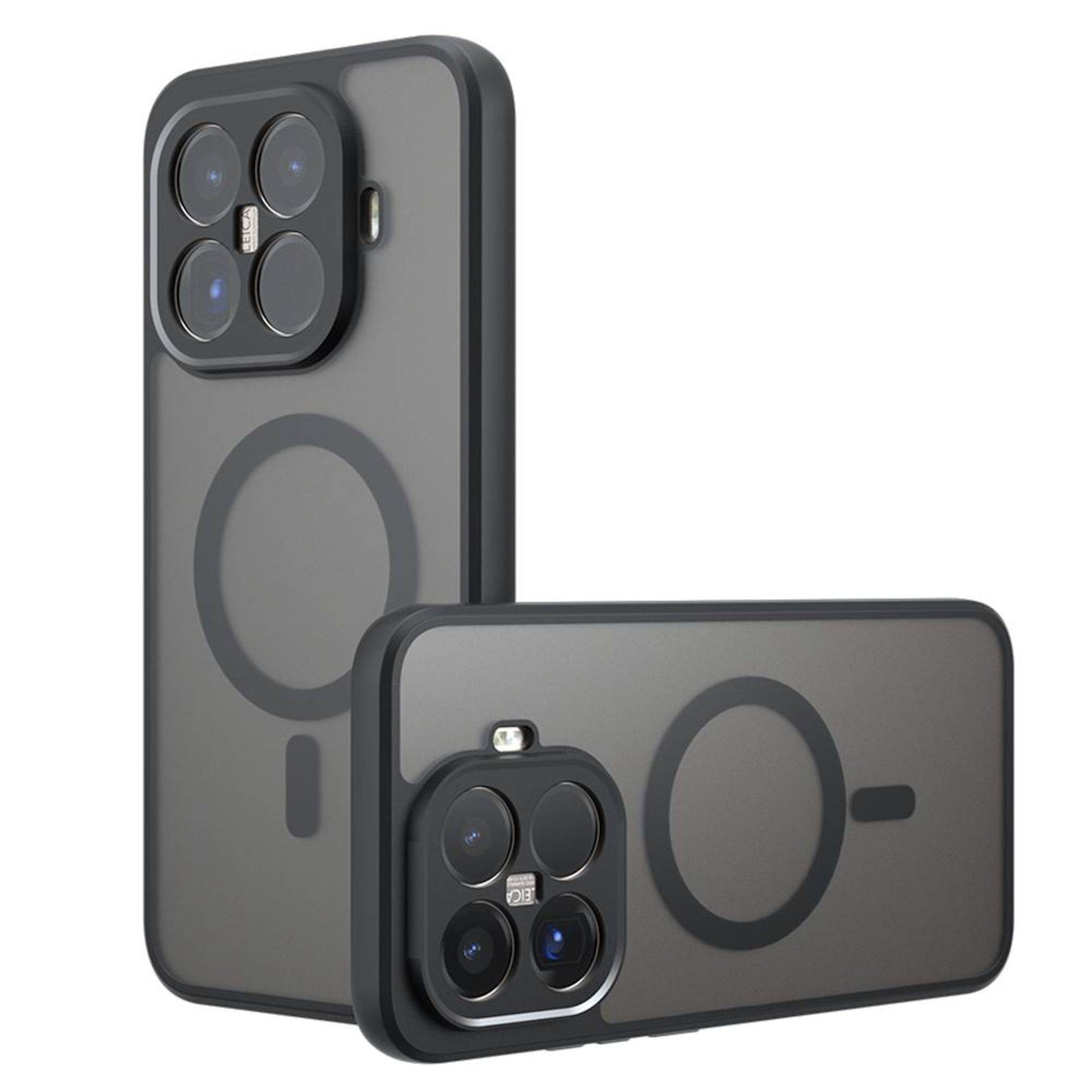 Zwei dunkelgraue Smartphone-Schutzhüllen mit MagSafe-ähnlichen Ringausschnitten, eine aufrecht stehend und eine flach liegend, jeweils mit einer Dreifach-Kameraöffnung.