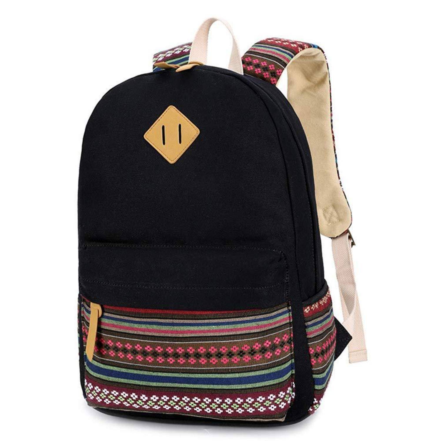 Schwarzer Rucksack mit gemustertem Stoffbesatz und Vordertasche, gezeigt auf weißem Hintergrund.