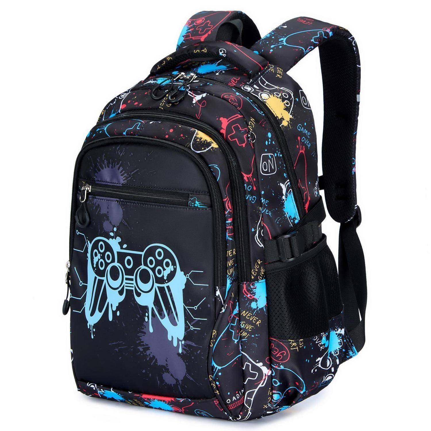 Schwarzer Rucksack mit farbenfrohem Graffiti-Stil-Spielcontroller-Design, vordere Reißverschlusstasche, gepolsterte Riemen und seitliche Netztasche auf weißem Hintergrund