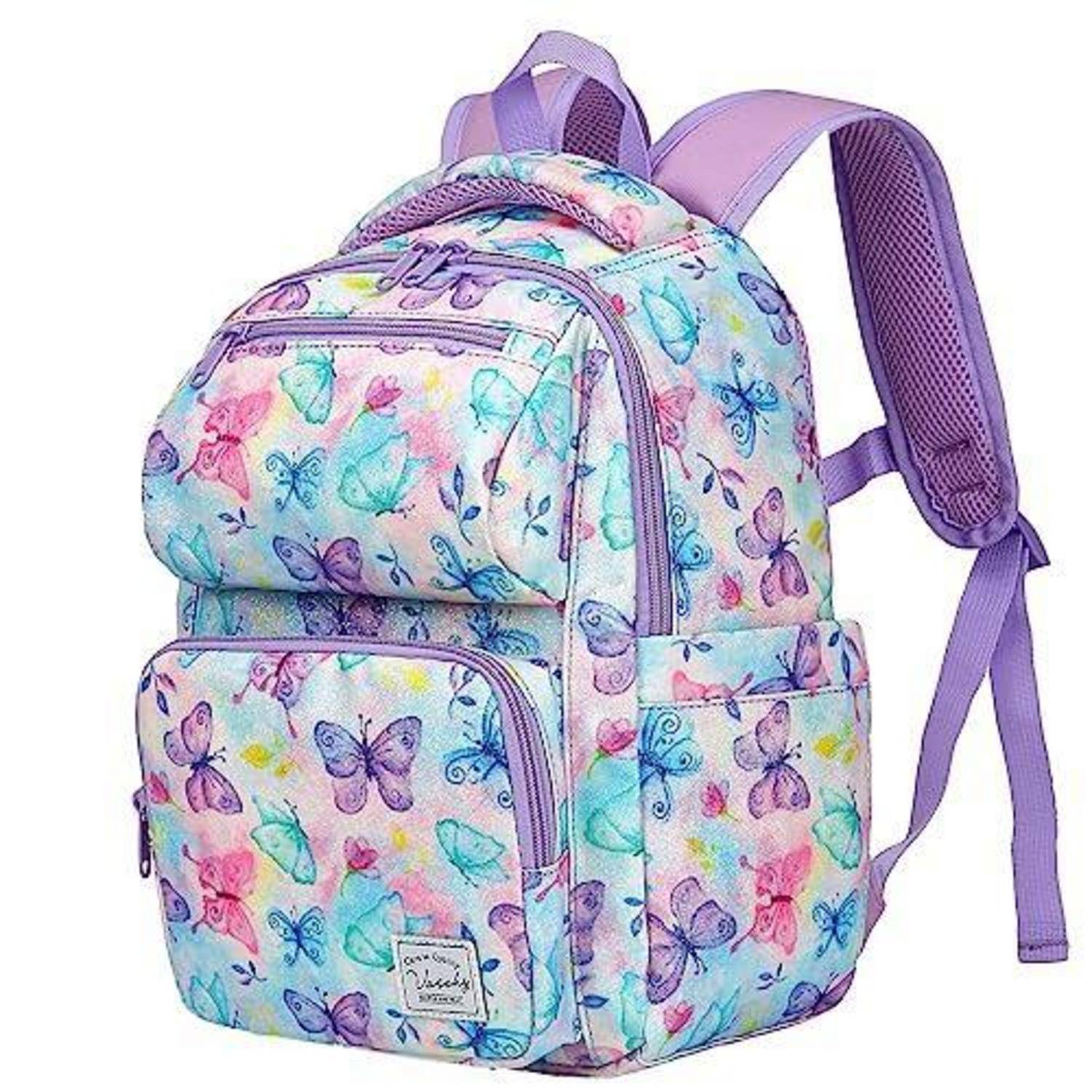 Pastellfarbener Rucksack mit Schmetterlingsmuster, violetten Riemen und mehreren Reißverschlussfächern auf weißem Hintergrund.