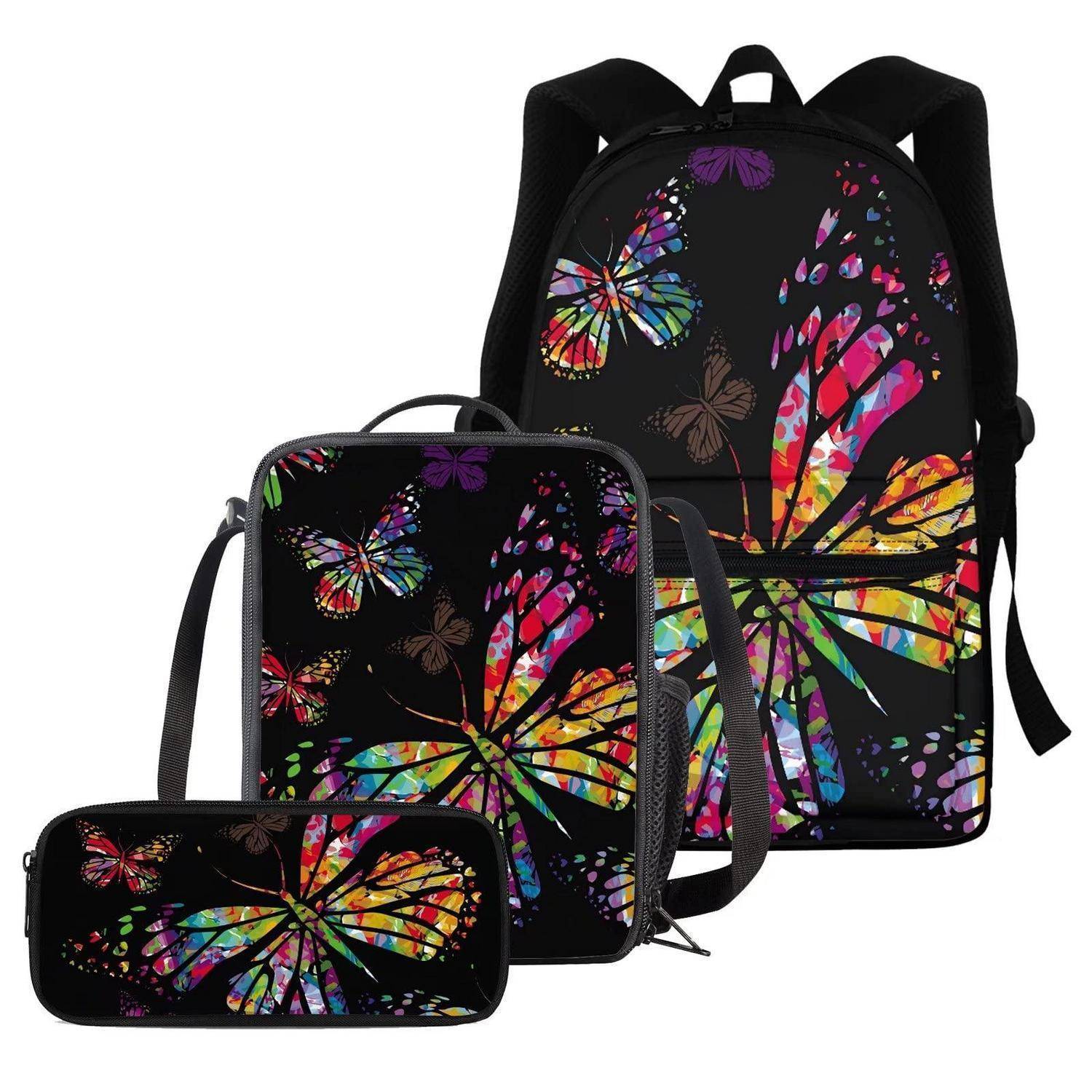 Rucksack mit Schmetterlingsmuster, Lunchbox und Federmappe-Set mit bunten Schmetterlingsdesigns auf schwarzem Hintergrund.