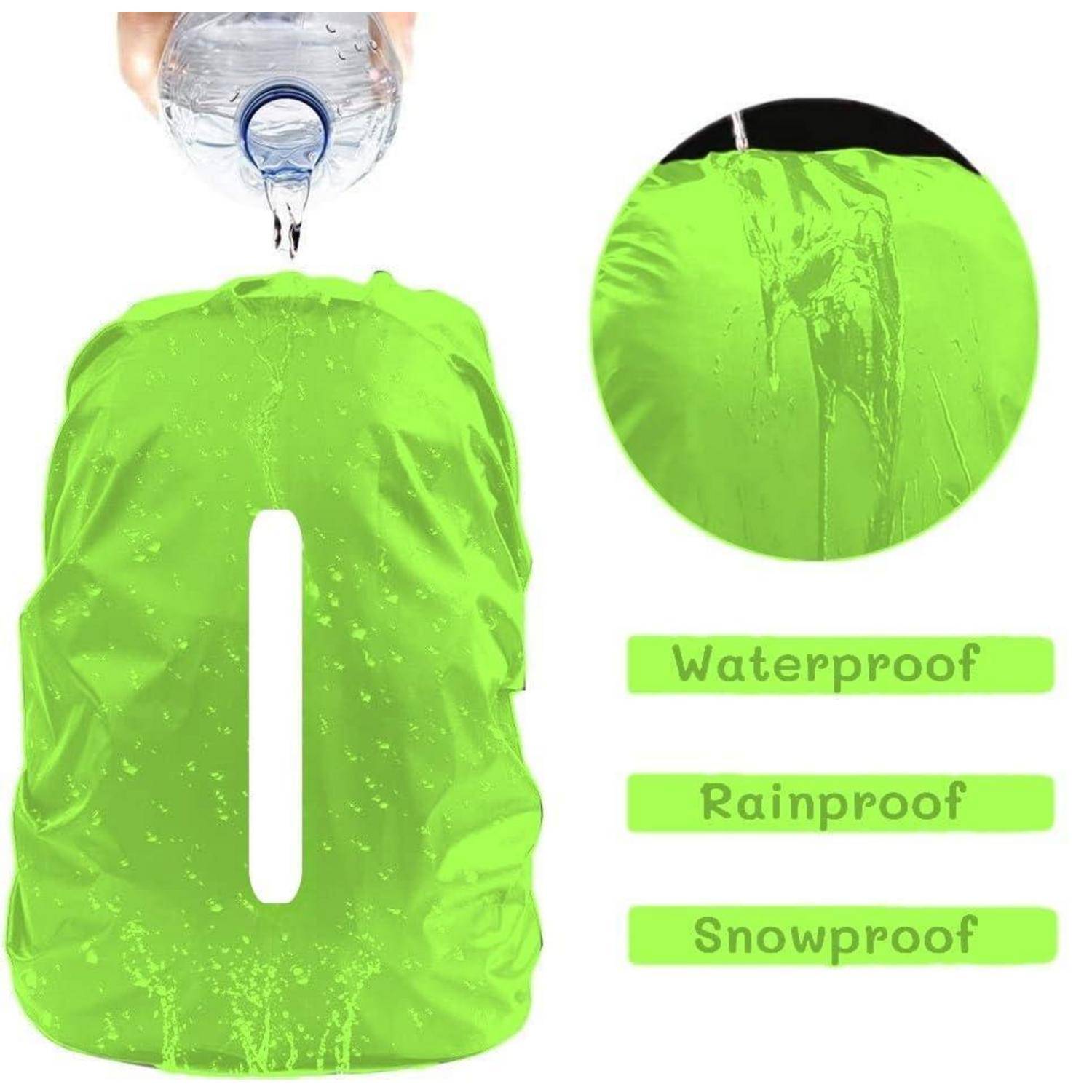 Grelles grünes wasserdichtes Rucksack-Regencape, auf das Wasser gegossen wird, mit Regenschutz- und Schneeschutz-Schutzlabeln.