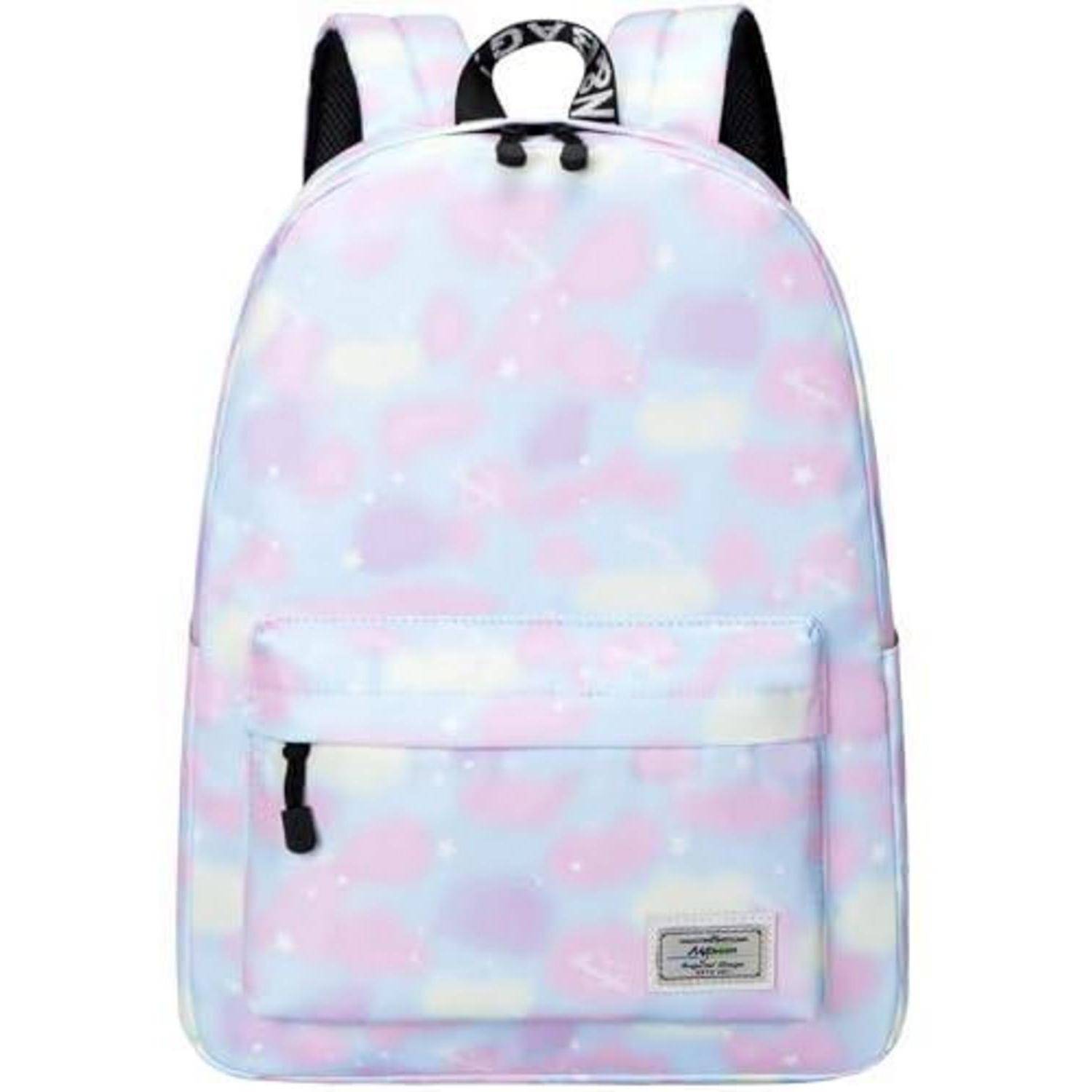 Pastell-Batik-Rucksack mit vorderem Reißverschlussfach, schwarzen Trägern und einem kleinen Label-Patch.