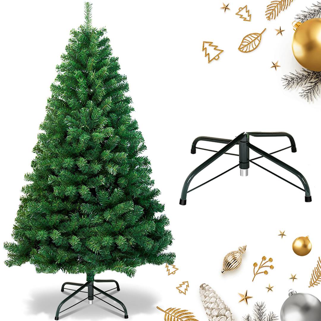 Künstlicher Weihnachtsbaum mit Metallständer, gezeigt neben dekorativen gold- und silberfarbenen Weihnachtskugeln auf weißem Hintergrund.