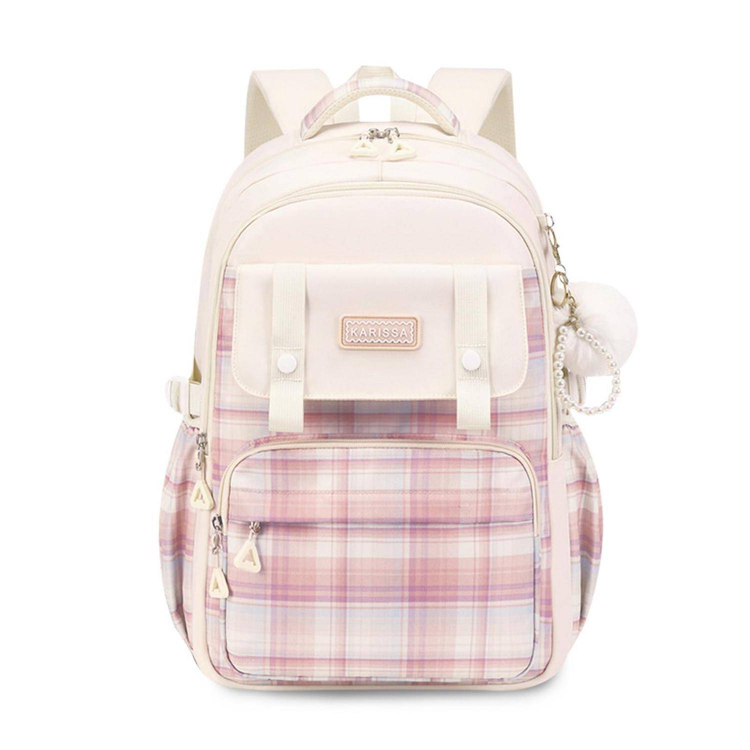 Pastellkaro-Rucksack mit cremefarbenen Taschen und Riemen, Reißverschlusstasche vorne, Seitentaschen für Flaschen und ein kleines Kettenanhänger.