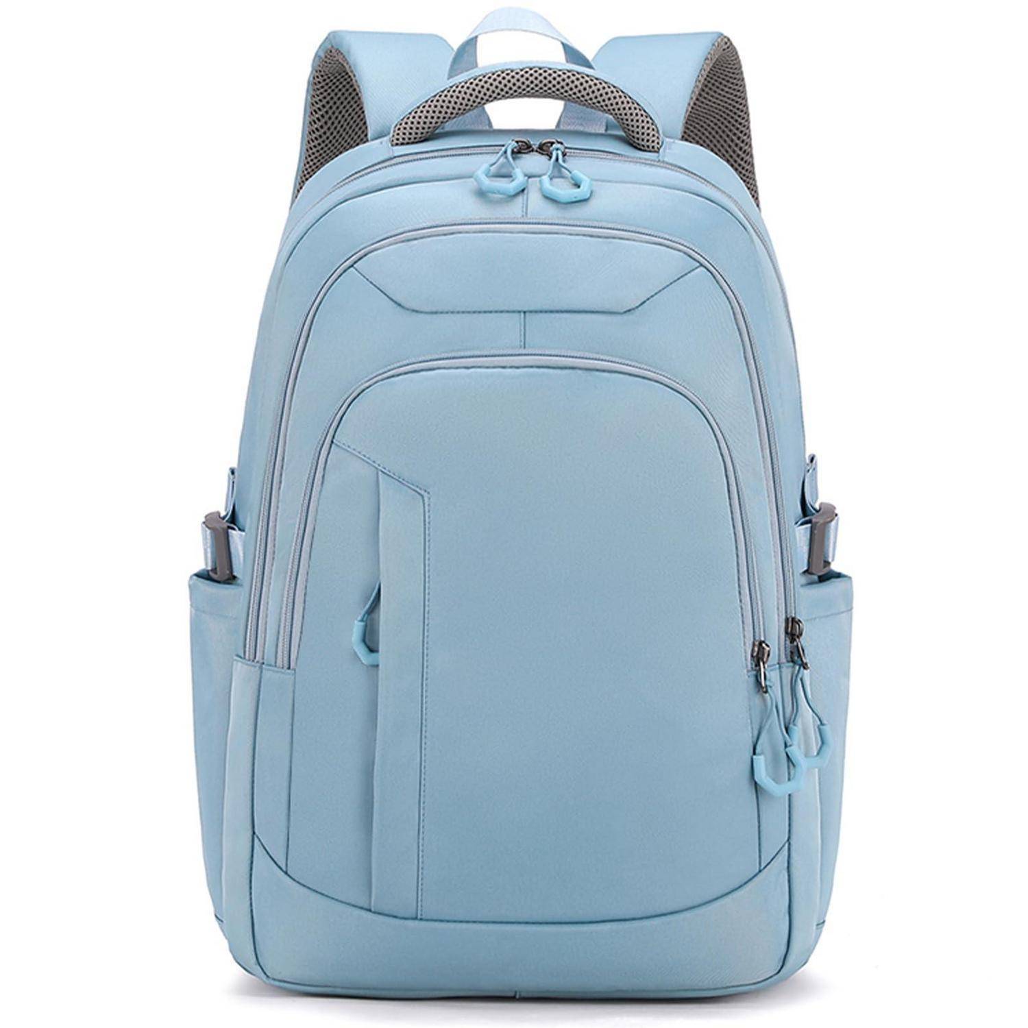 Hellblauer Rucksack mit mehreren Reißverschlussfächern, Seitentaschen und gepolsterten Schultergurten auf weißem Hintergrund.