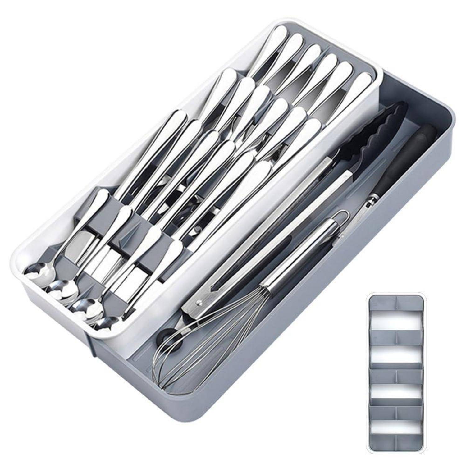 Besteck-Set aus Edelstahl in einem grauen Aufbewahrungstablett, einschließlich Messer, Gabel, Löffel und Küchenutensilien mit einem abnehmbaren Trennereinsatz.