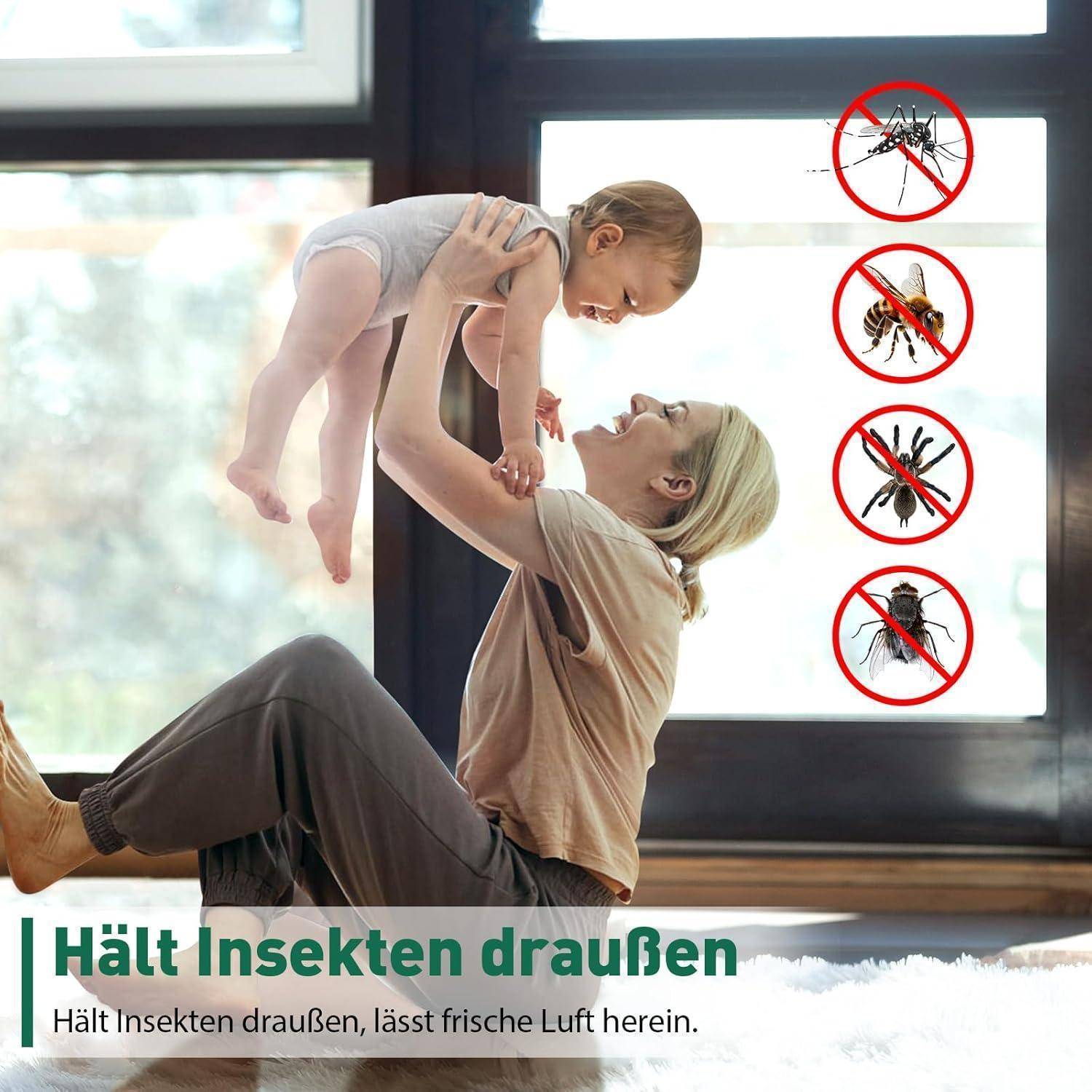 Frau hebt ein Baby drinnen neben Anti-Insekten-Symbolen und deutschem Text 