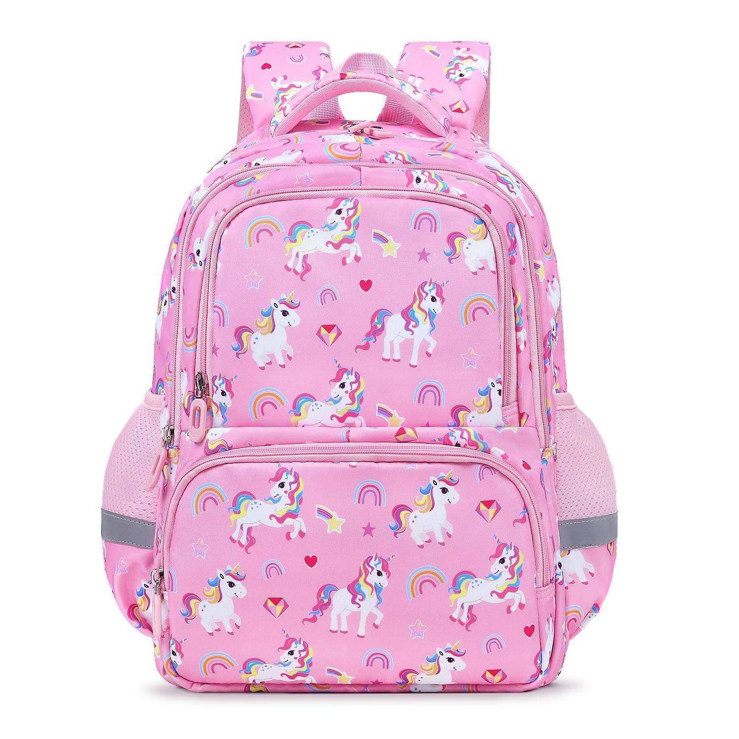 Rosa Kinderrucksack mit Einhorn- und Regenbogenmuster, Reißverschlusstasche an der Vorderseite, Seitentaschen aus Netzstoff und Griff oben auf weißem Hintergrund.