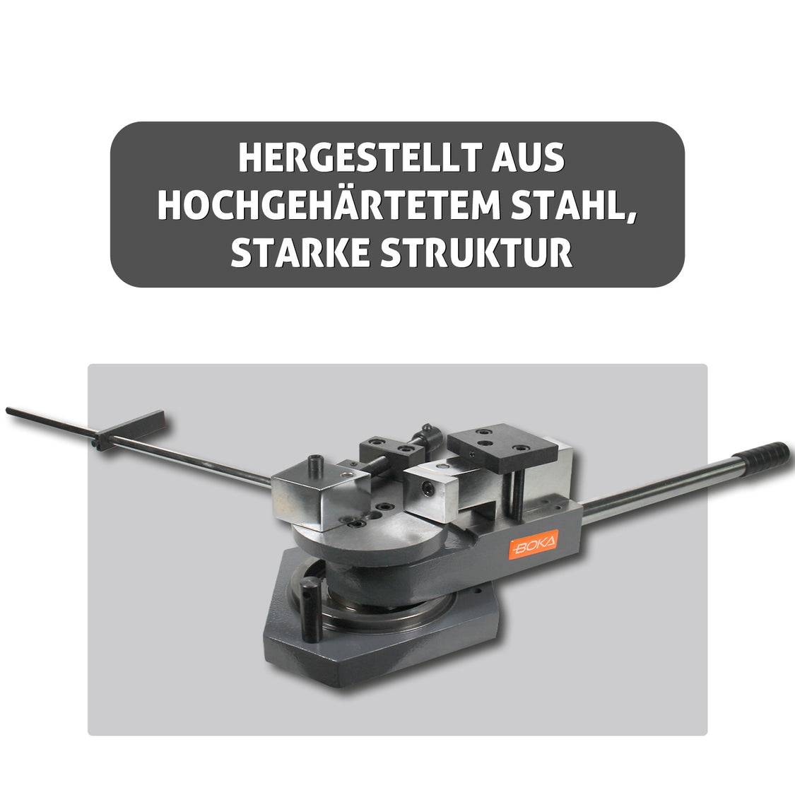 Metall-Rohrbiegerwerkzeug mit Griff, gekennzeichnet auf Deutsch als „Hergestellt aus hochgehärtetem Stahl, starke Struktur", was bedeutet, dass es aus gehärtetem Stahl mit starker Struktur hergestellt ist.